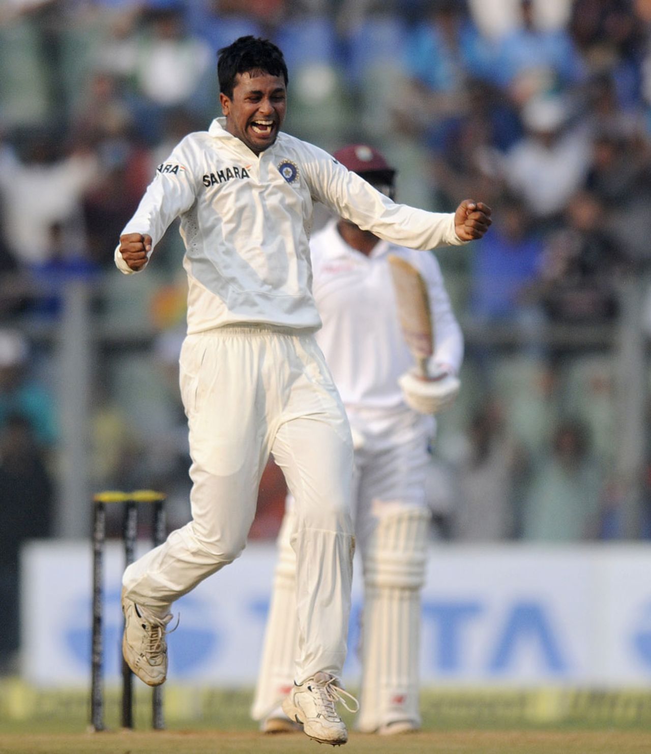 Pragyan Ojha exults after dismissing Tino Best, India v West Indies, 2nd Test, Mumbai, 2nd day, November 15, 2013