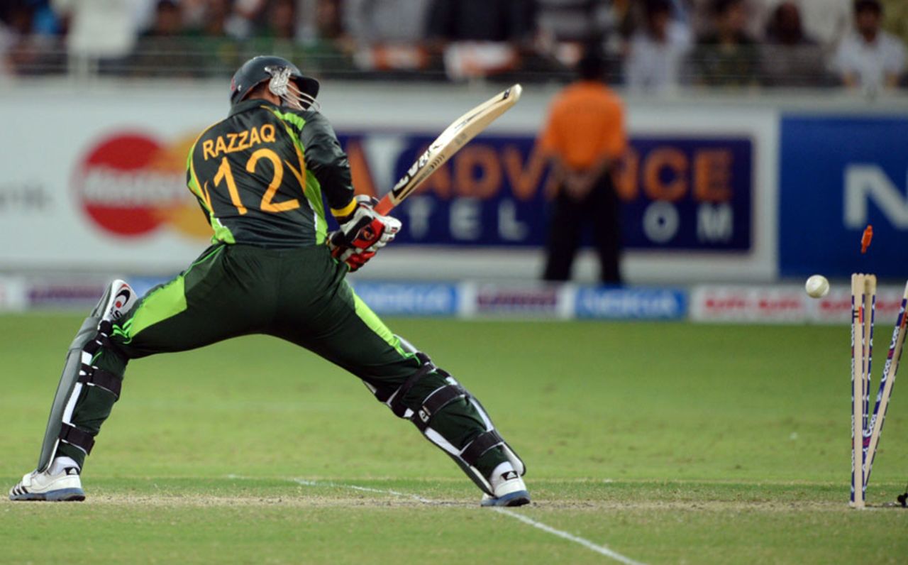 Abdul Razzaq was bowled off the first ball, Pakistan v South Africa, 2nd T20I, Dubai, November 15, 2013