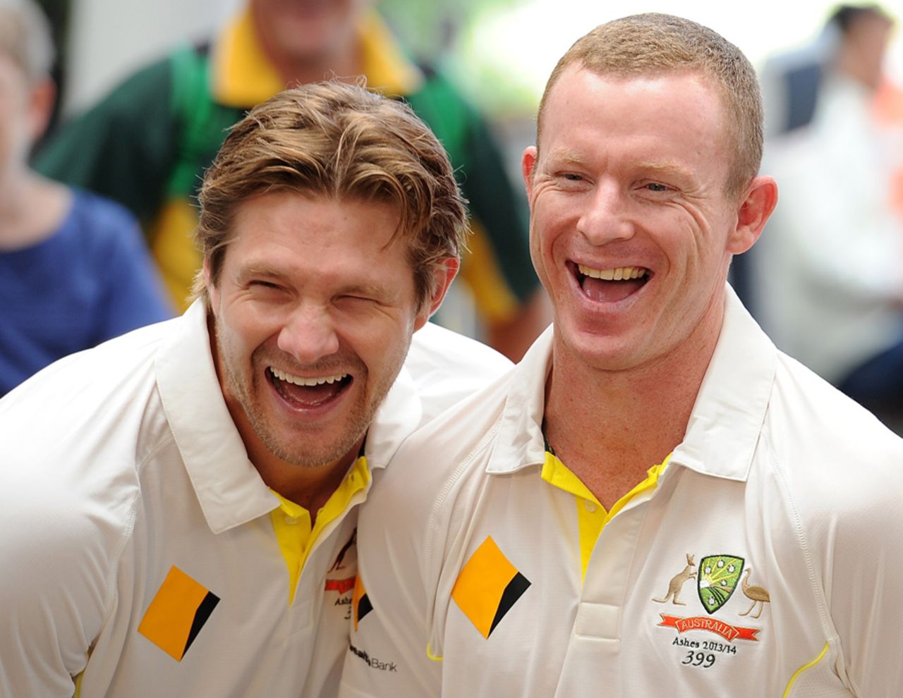 Shane Watson and Chris Rogers are in splits, Brisbane, November 18, 2013