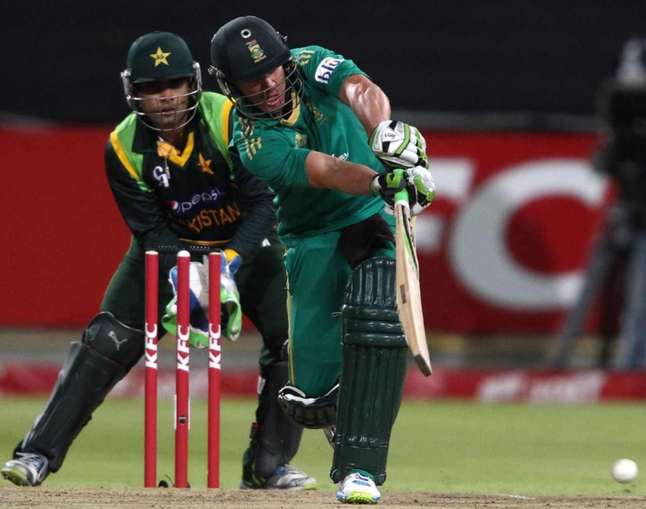 AB de Villiers drives through the leg side, South Africa v Pakistan, 2nd T20I, Cape Town, November 22, 2013 