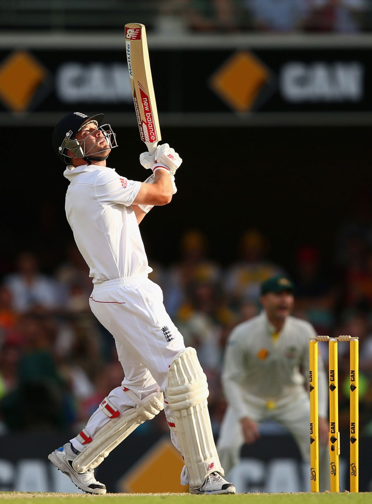 Jonathan Trott fell to the short ball again, Australia v England, 1st Test, Brisbane, 3rd day, November 23, 2013