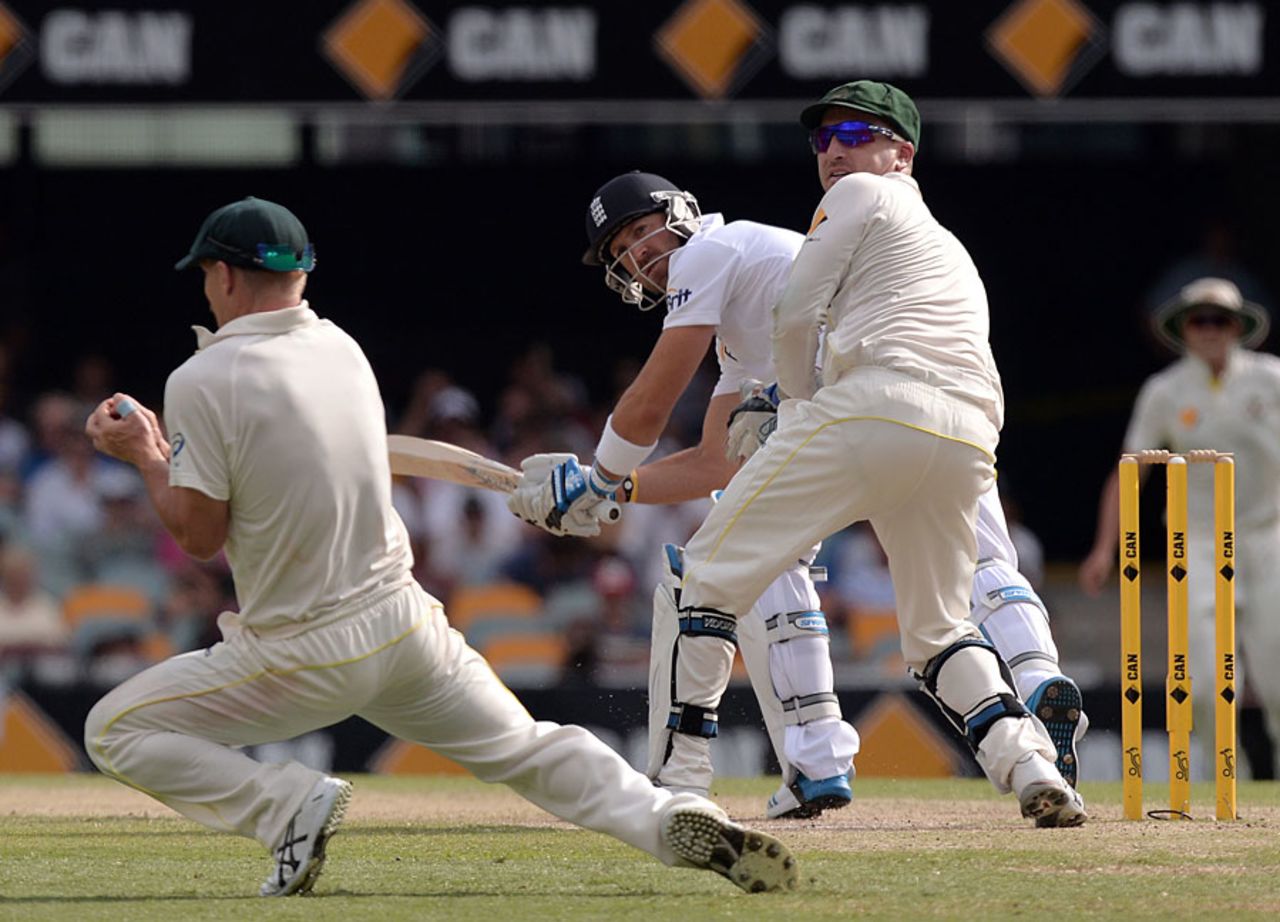 Matt Prior glances straight to David Warner at leg slip, Australia v England, 1st Test, Brisbane, 4th day, November 24, 2013