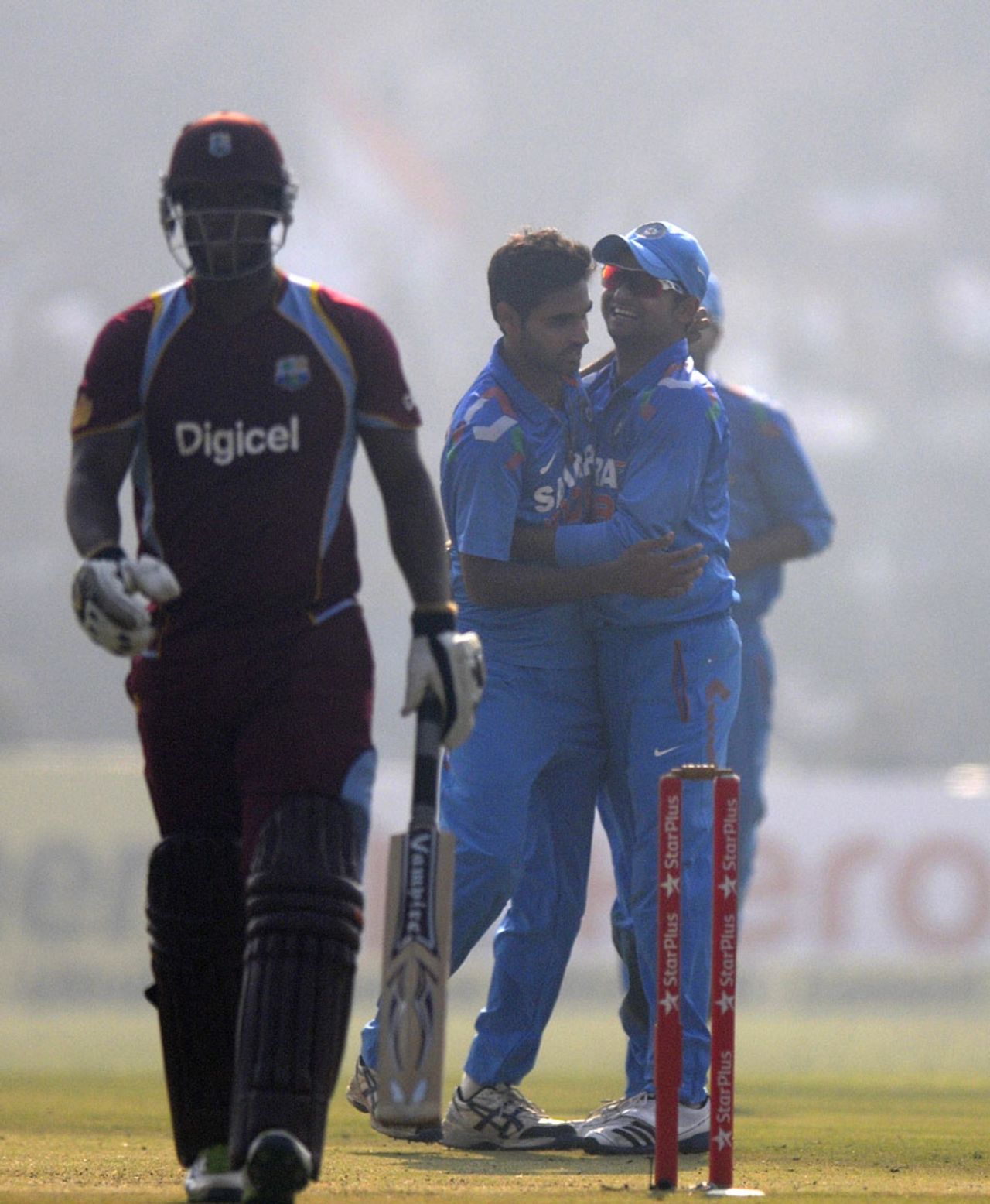 Bhuvneshwar Kumar bowled Johnson Charles for 11, India v West Indies, 3rd ODI, Kanpur, November 27, 2013