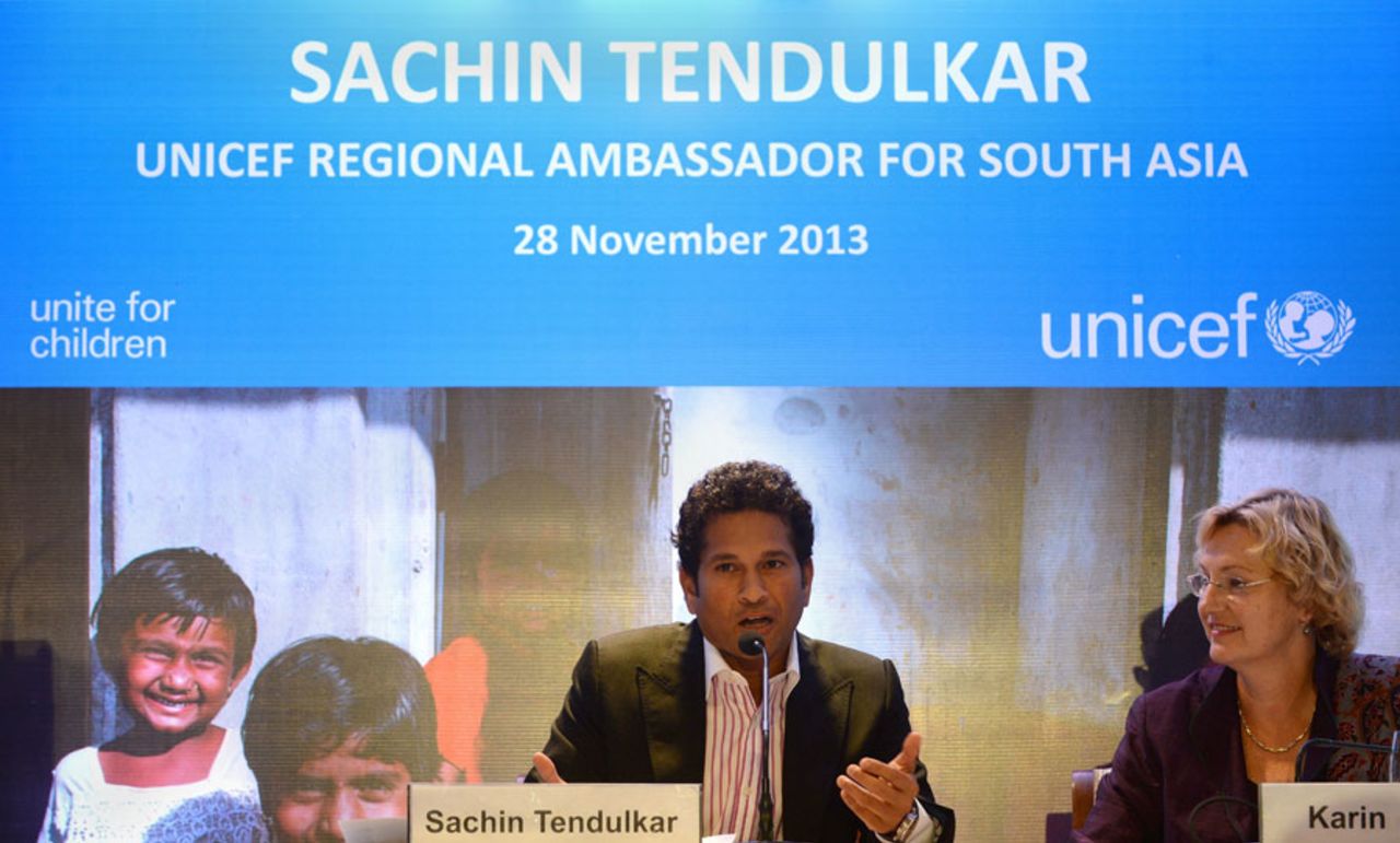 Sachin Tendulkar at a UNICEF function, Mumbai, November 28, 2013