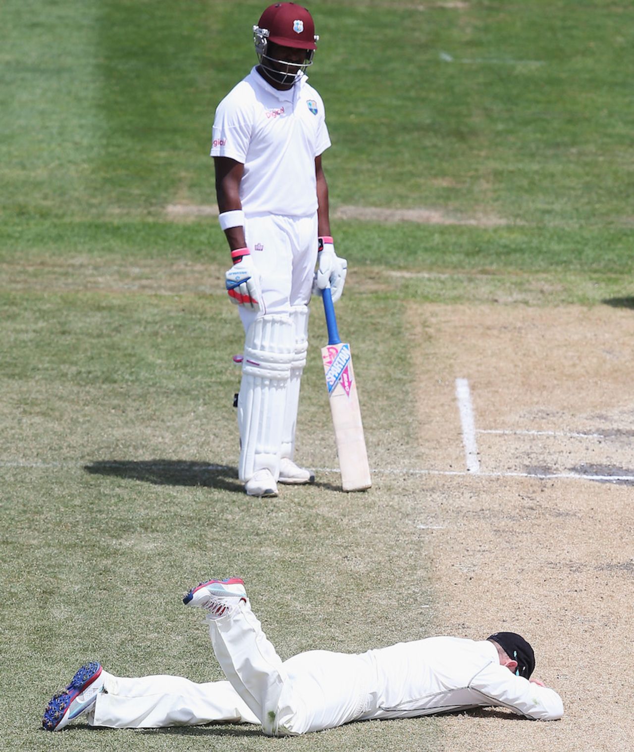 Brendon McCullum reacts after dropping a catch, New Zealand v West Indies, 1st Test, Dunedin, 4th day, December 6, 2013