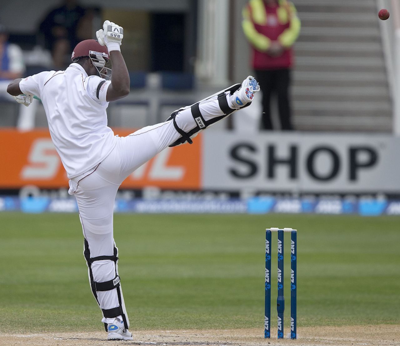 Darren Sammy kicks the ball away from stumps, New Zealand v West Indies, 1st Test, Dunedin, 5th day, December 7, 2013