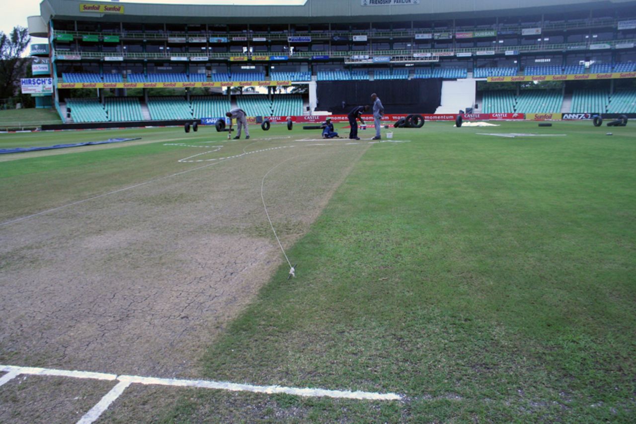 The Kingsmead pitch has quite a green tinge to it, South Africa v India, 2nd ODI, Durban, December 7, 2013