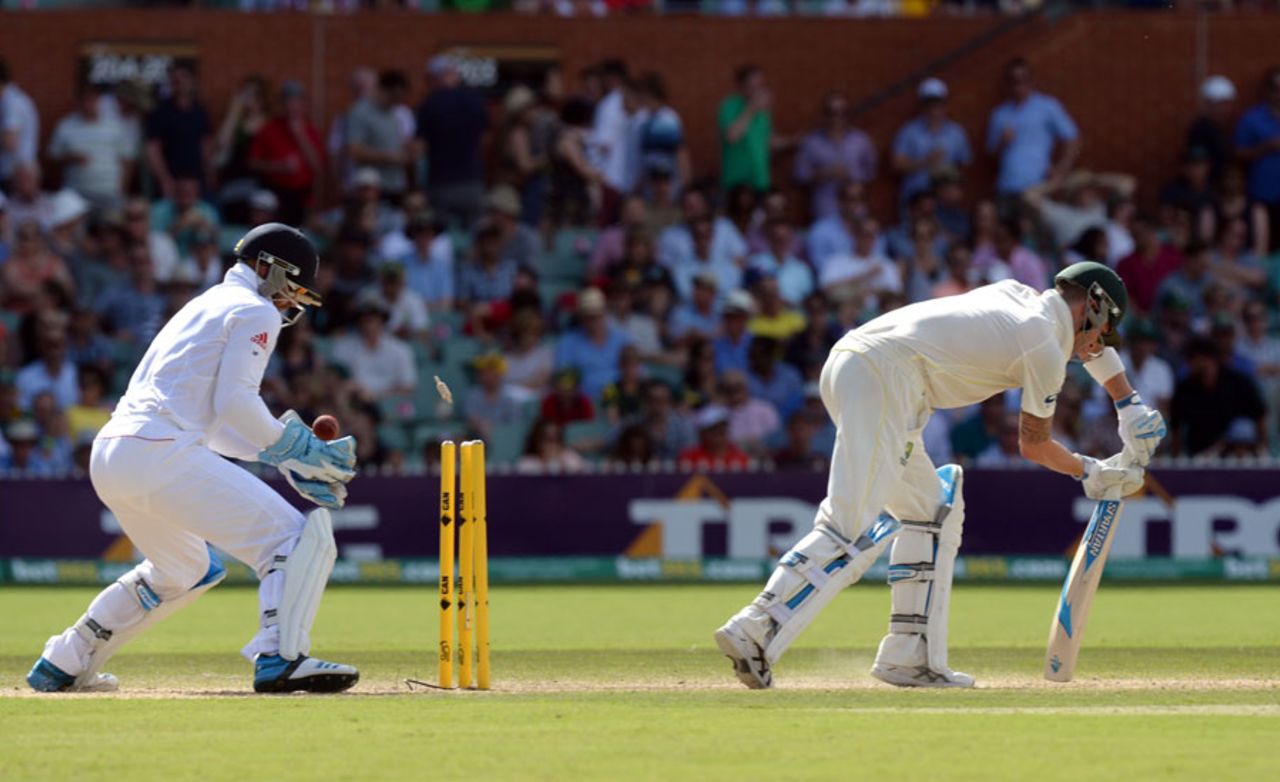 Michael Clarke was bowled by one that turned, Australia v England, 2nd Test, Adelaide, 3rd day, December 7, 2013
