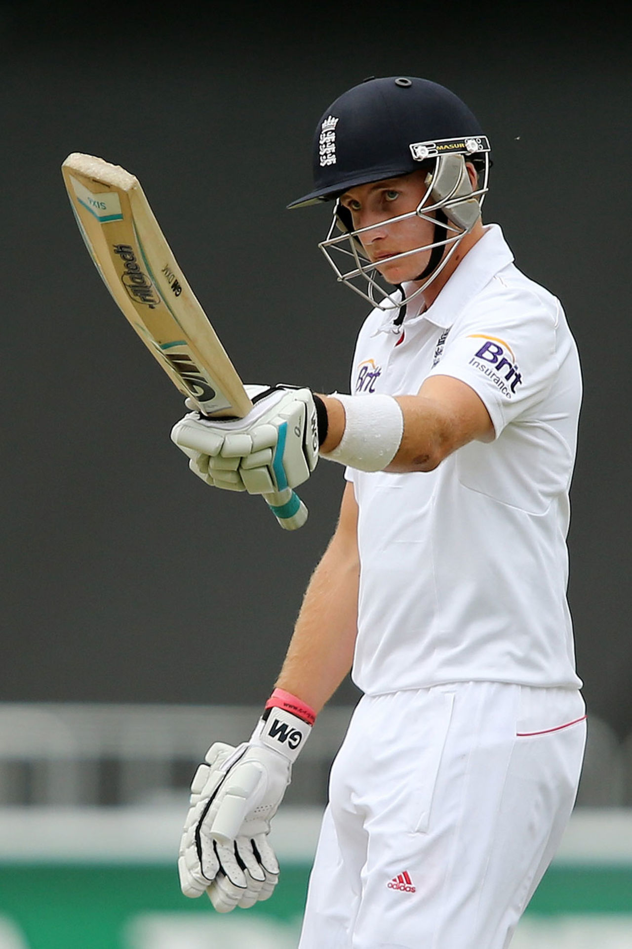 Joe Root stood firm in a 113-ball half-century, Australia v England, 2nd Test, Adelaide, 4th day, December 8, 2013
