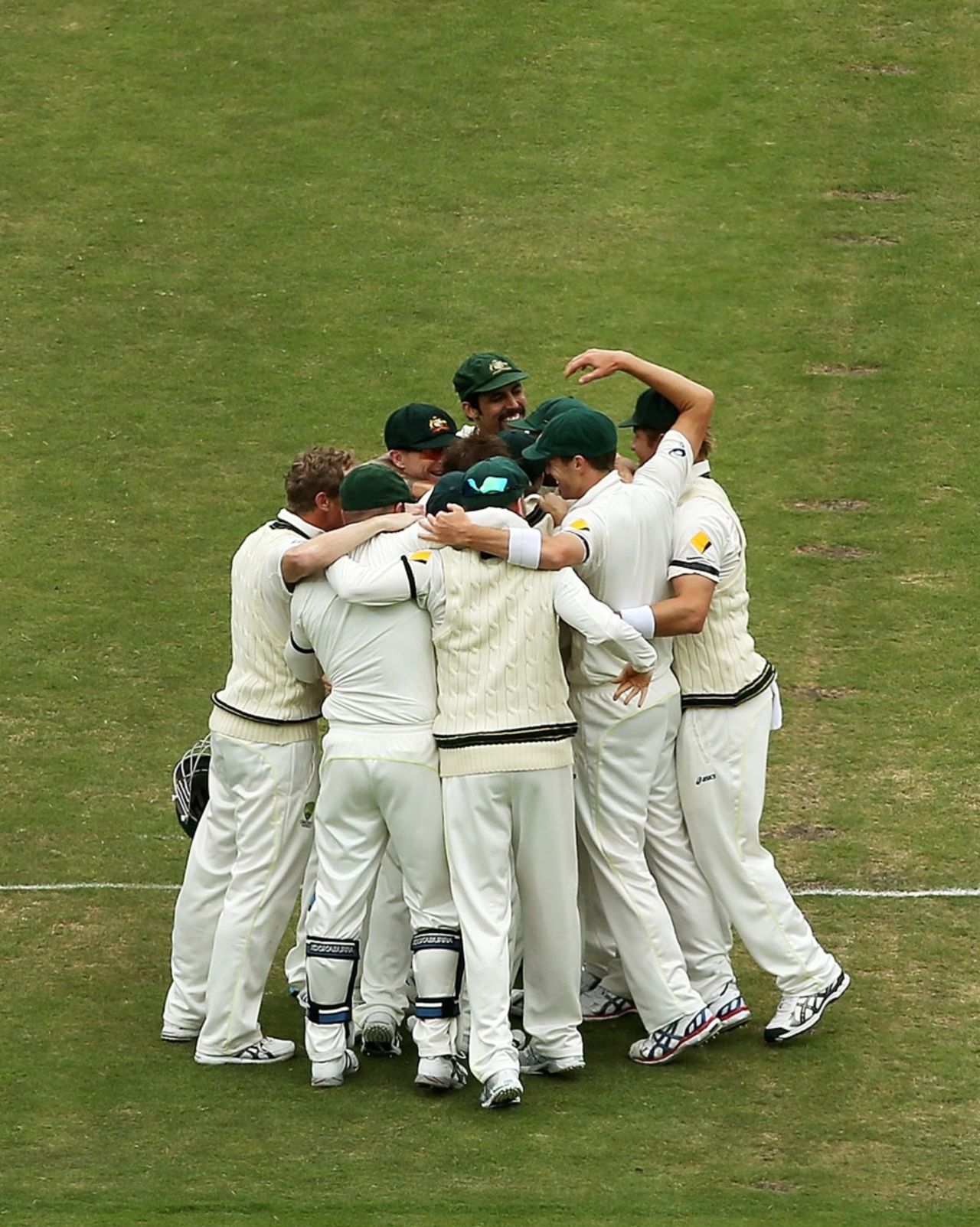 The Australians celebrate after going 2-0 up in the series, Australia v England, 2nd Test, Adelaide, 5th day, December 9, 2013