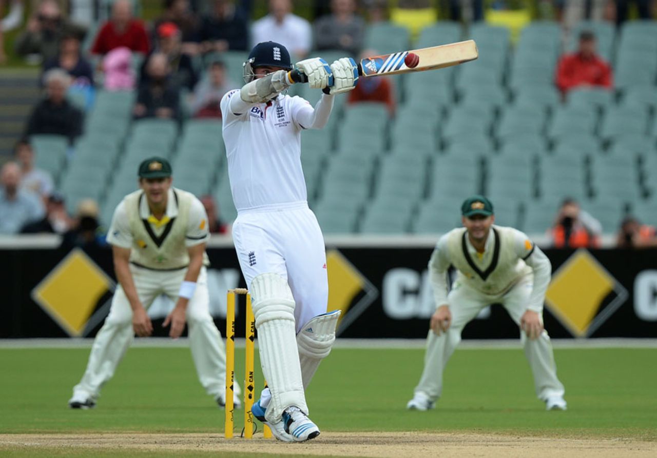 Stuart Broad hooks the fourth ball of the day for six, Australia v England, 2nd Test, Adelaide, 5th day, December 9, 2013