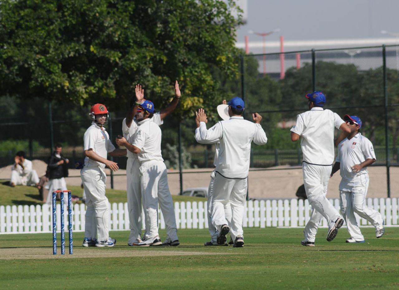 Afghanistan celebrate a wicket, Afghanistan v Ireland, Intercontinental Cup final, Dubai, 1st day, December 10, 2013