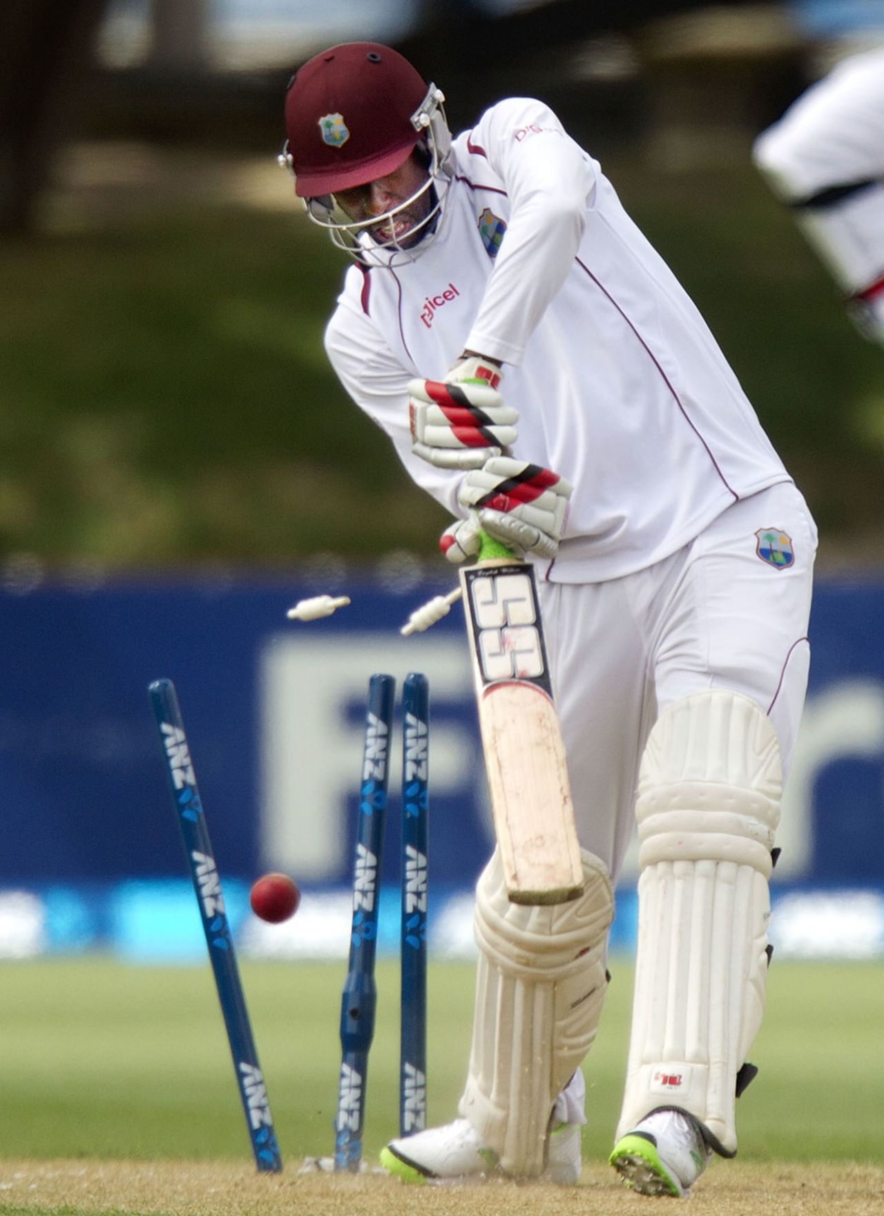 Shane Shillingford is bowled first ball, New Zealand v West Indies, 2nd Test, Wellington, 3rd day, December 13, 2013