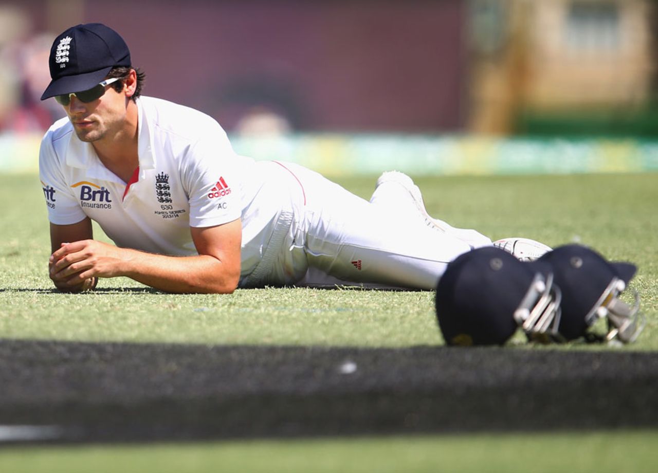 Alastair Cook dropped Chris Rogers at slip, Australia v England, 3rd Test, Perth, 3rd day, December 15, 2013