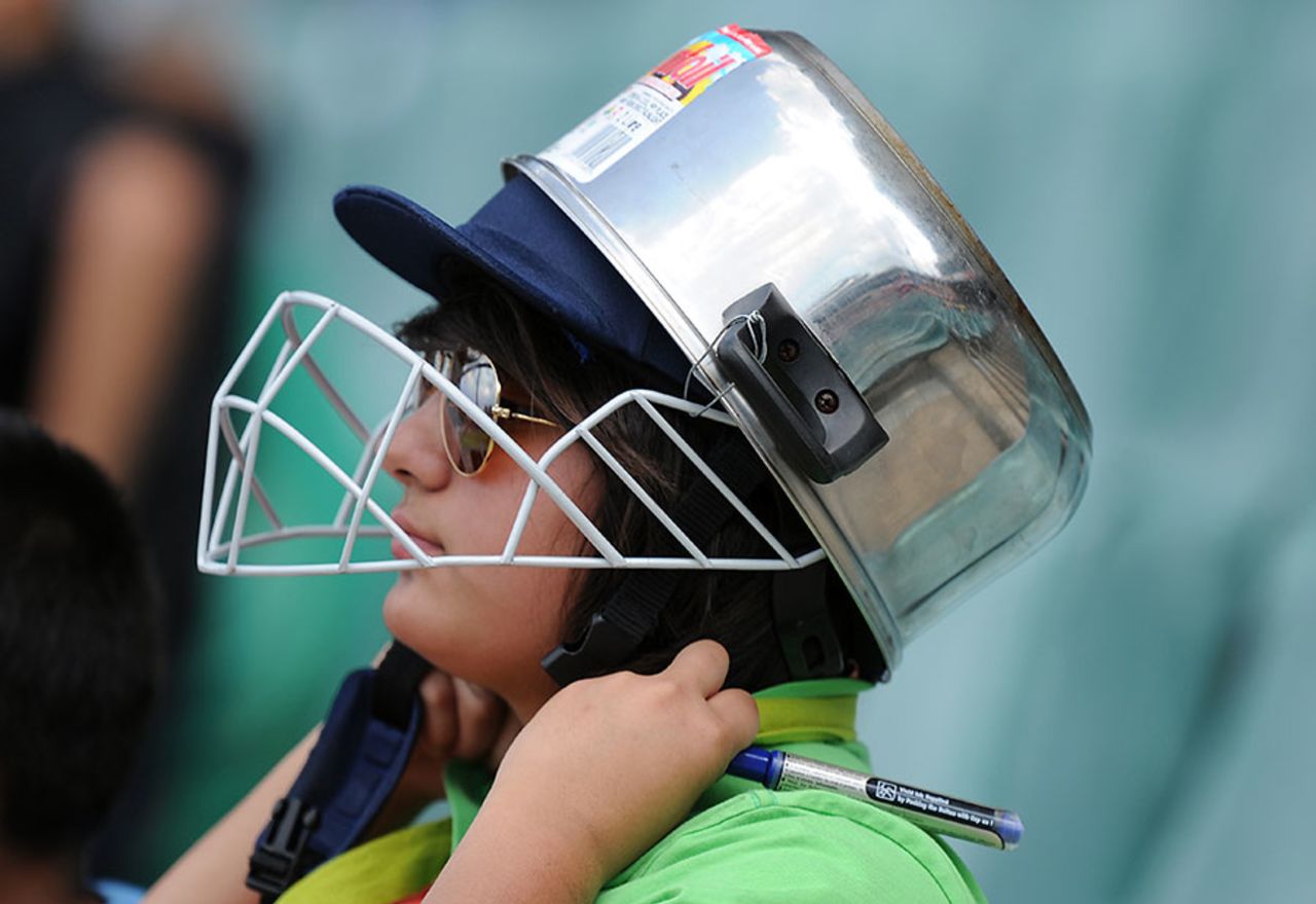 A spectator at the Wanderers, South Africa v India, 1st Test, Johannesburg, 4th day, December 21, 2013