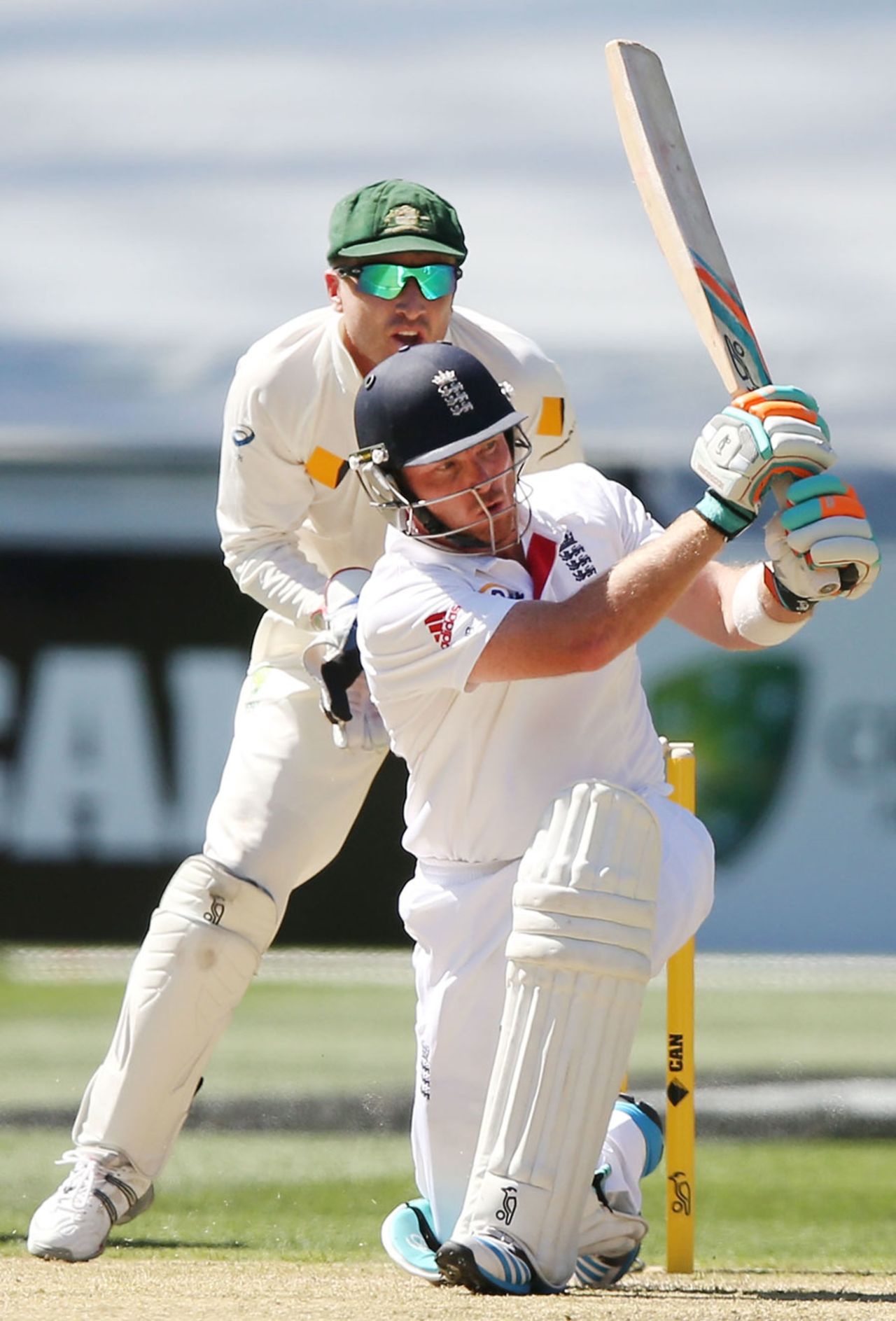 Ian Bell plays a rare shot of aggression, Australia v England, 4th Test, Melbourne, 1st day, December 26, 2013