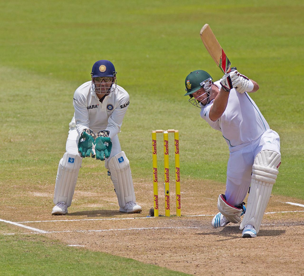Jacques Kallis drives for four, South Africa v India, 2nd Test, Durban, 3rd day, December 28, 2013