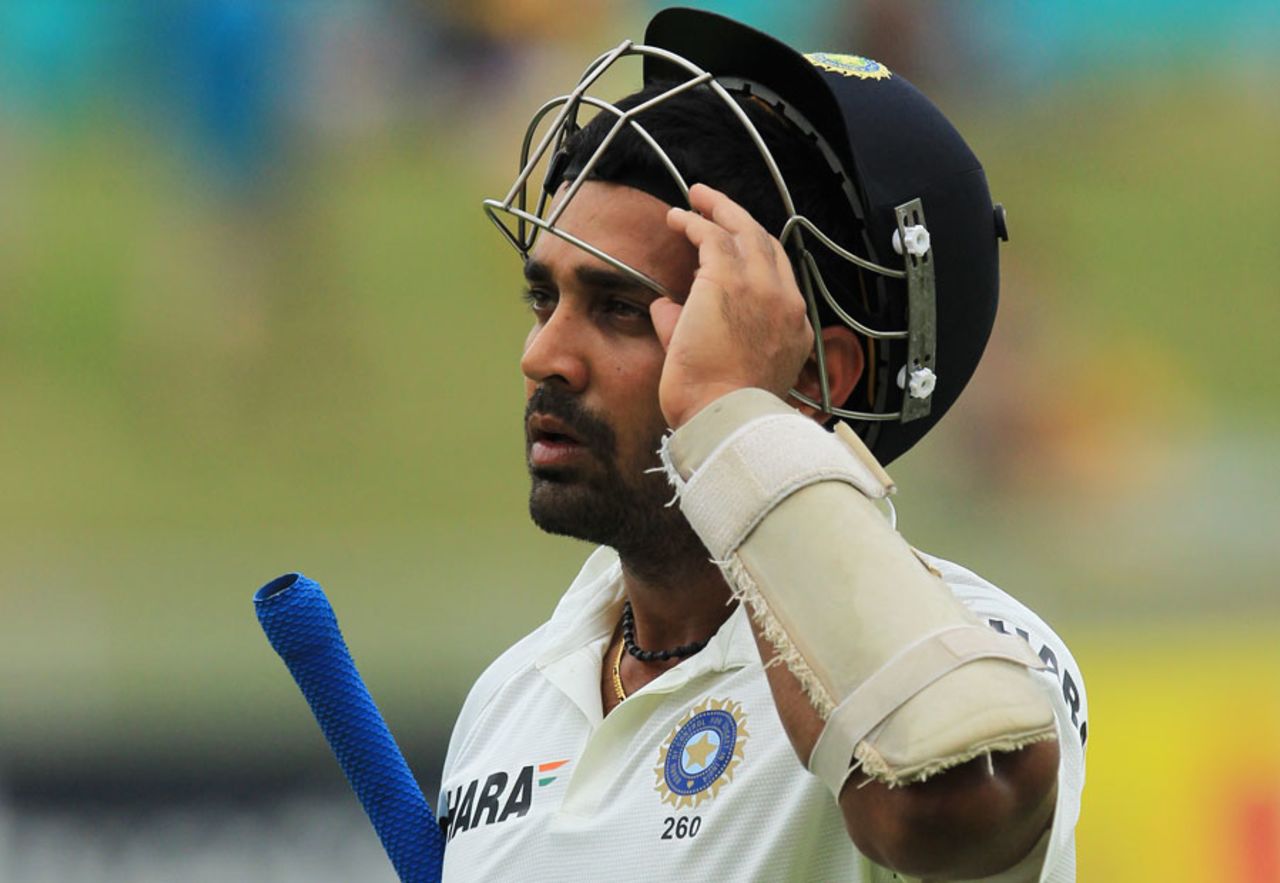 M Vijay is dejected as he trudges back to the pavilion, South Africa v India, 2nd Test, Durban, 4th day, December 29, 2013