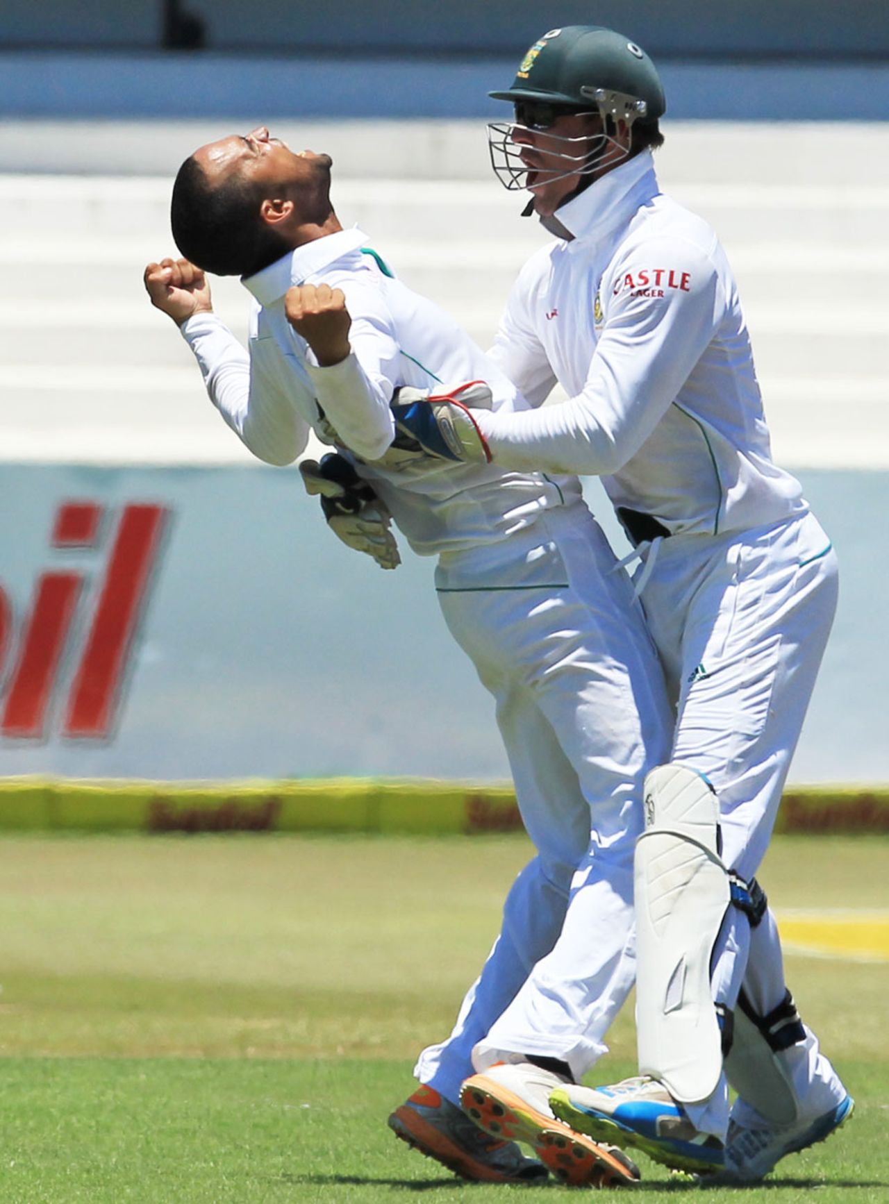 Robin Peterson is ecstatic after dismissing Ravindra Jadeja, South Africa v India, 2nd Test, Durban, 4th day, December 29, 2013