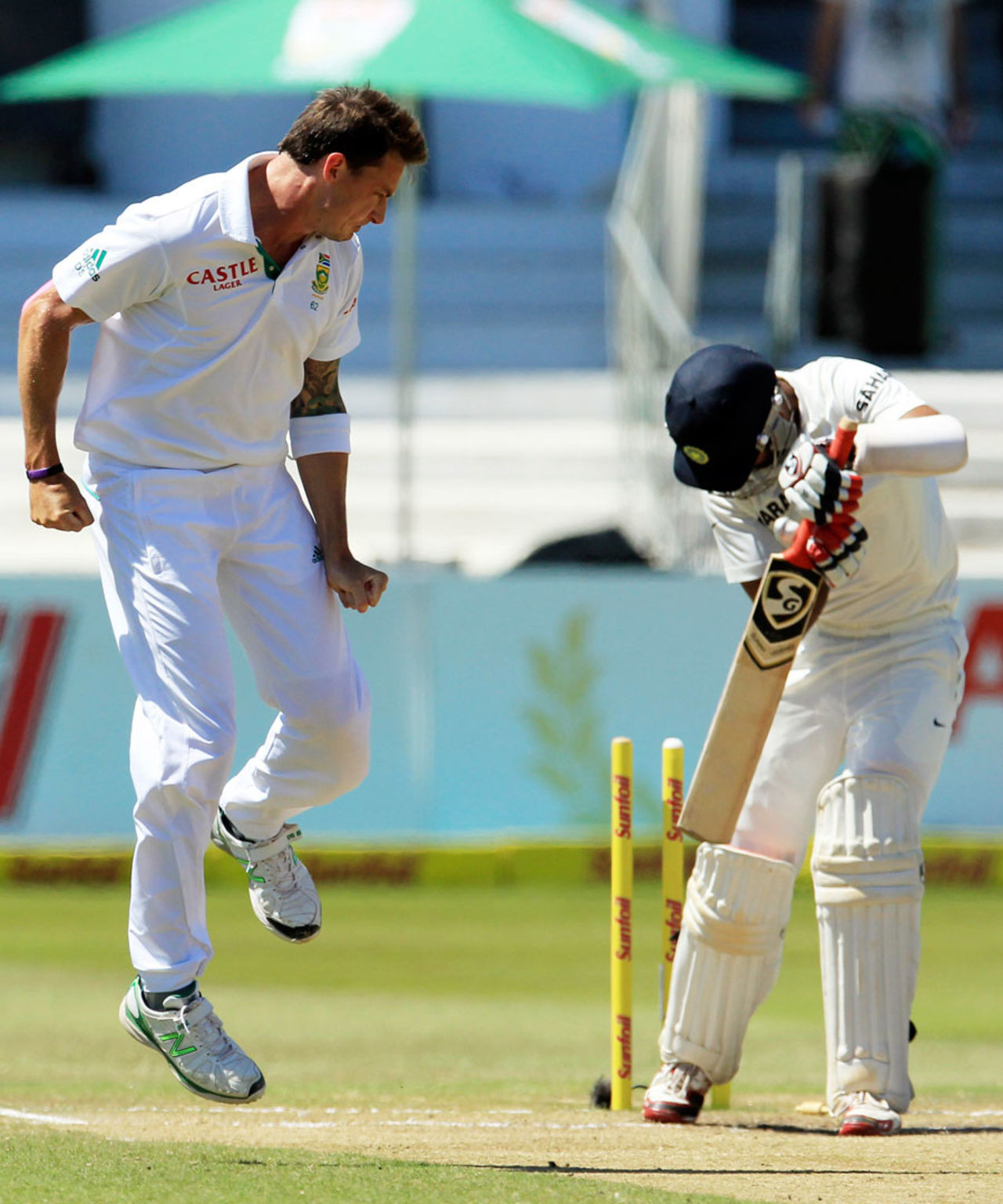 Dale Steyn picked up two wickets in a fiery spell, South Africa v India, 2nd Test, Durban, 4th day, December 29, 2013