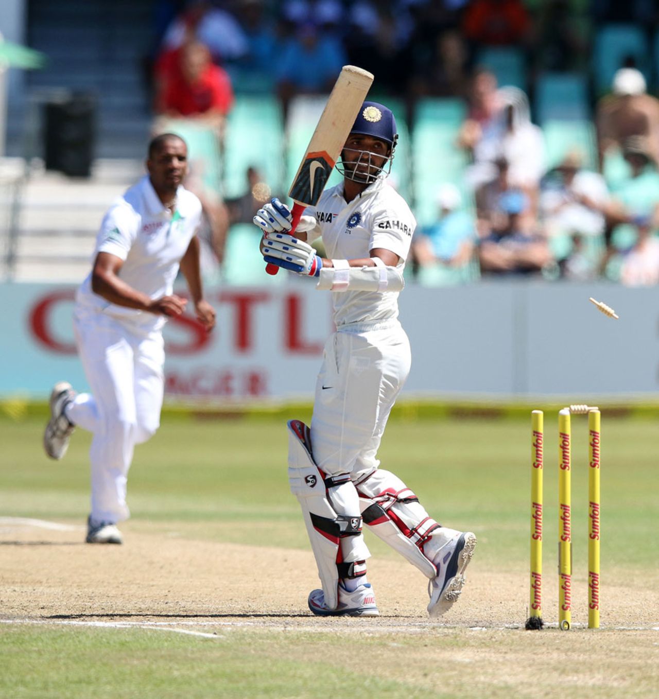 Vernon Philander bowls Ajinkya Rahane for 96, South Africa v India, 2nd Test, Durban, 4th day, December 29, 2013