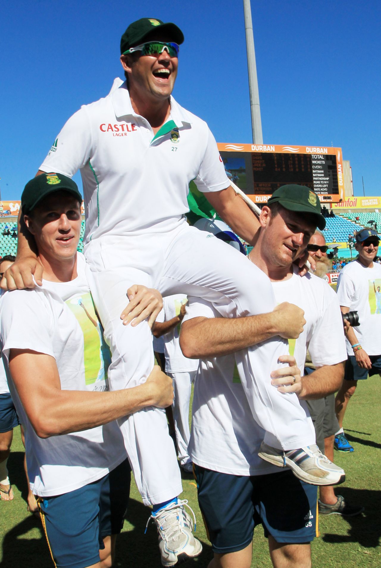 Jacques Kallis is carried around Kingsmead by his team-mates, South Africa v India, 2nd Test, Durban, 4th day, December 29, 2013