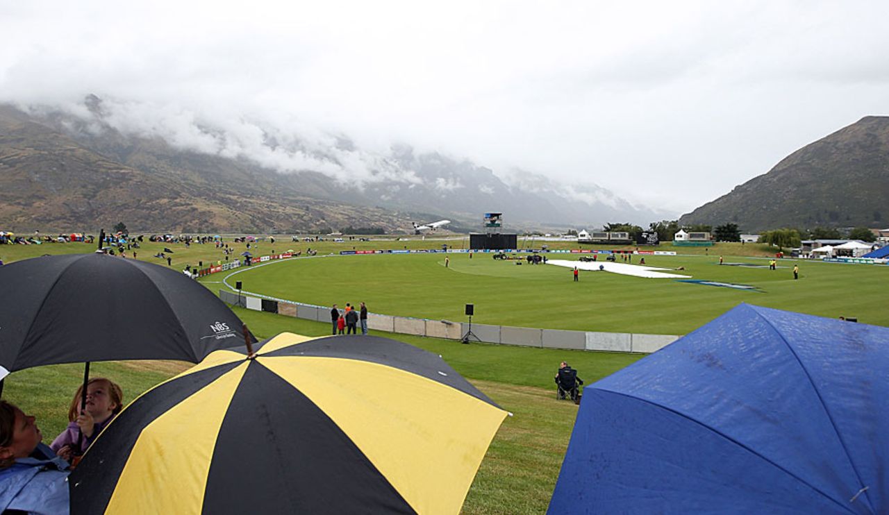 The covers and umbrellas are out in Queenstown, New Zealand v West Indies, 3rd ODI, Queenstown, January 1, 2014
