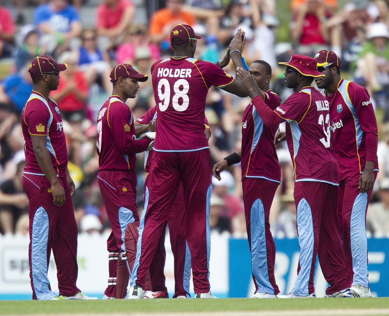 West Indies celebrate the wicket of Jesse Ryder, New Zealand v West Indies, 4th ODI, Nelson, January 4, 2014