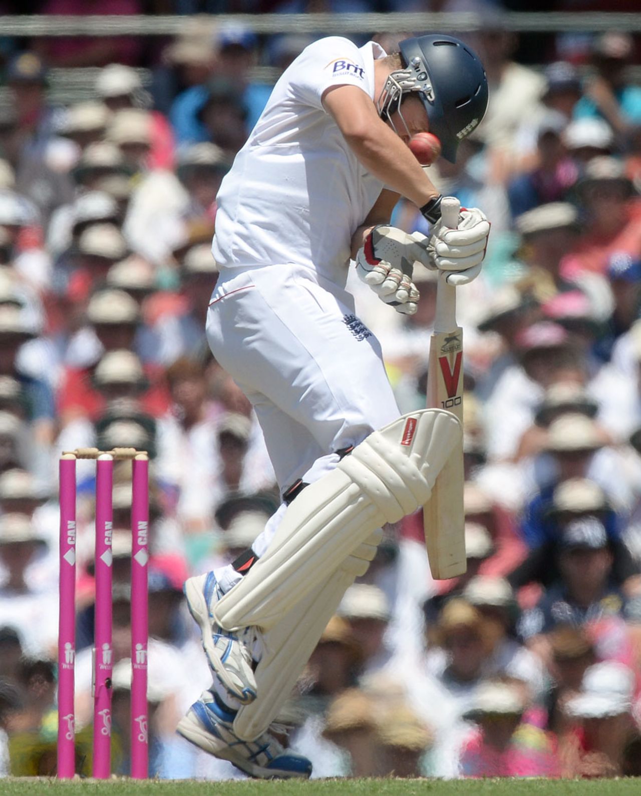Gary Ballance wore one flush on the helmet, Australia v England, 5th Test, Sydney, 2nd day, January 4, 2014
