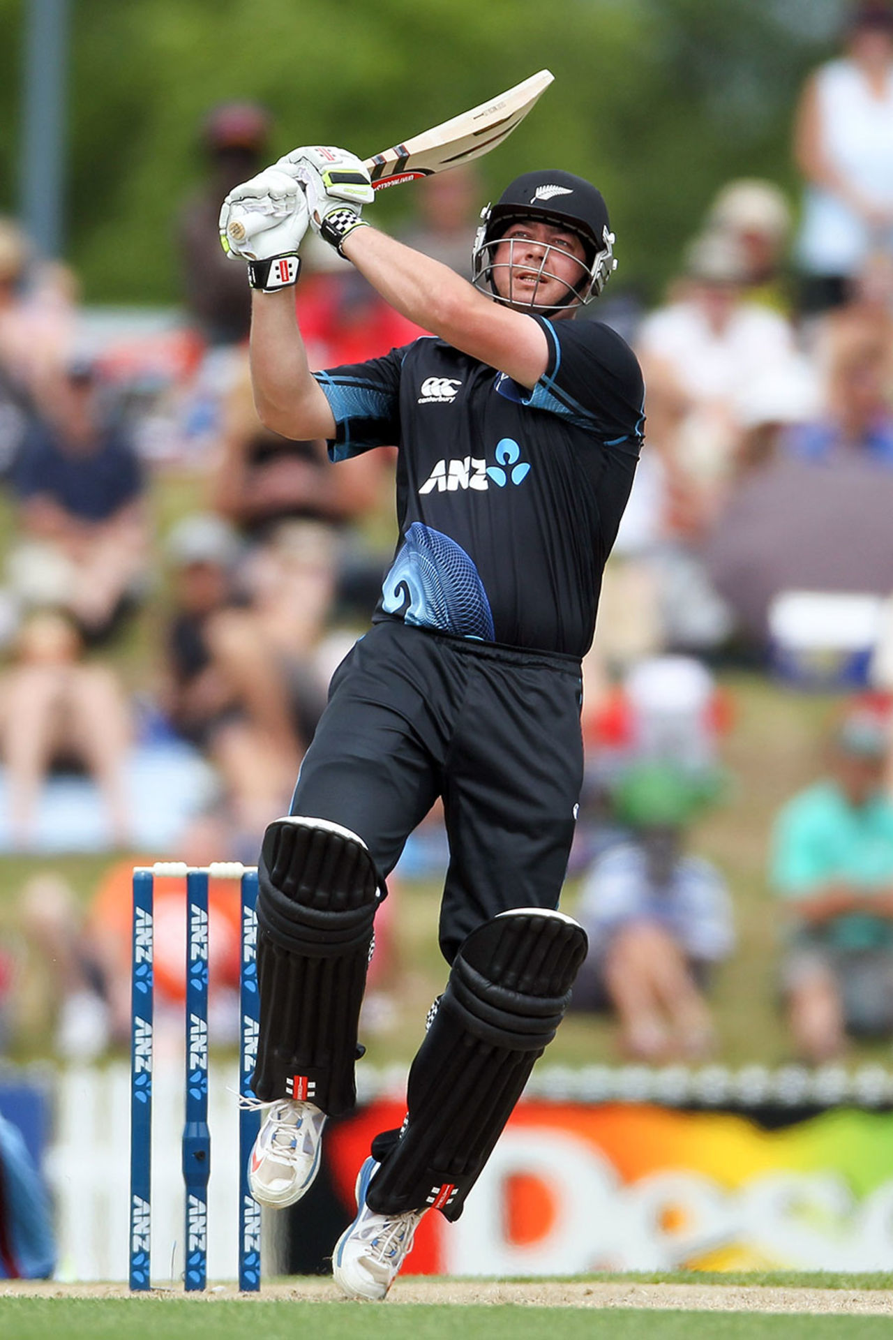 Jesse Ryder goes over the top, New Zealand v West Indies, 4th ODI, Nelson, January 4, 2014