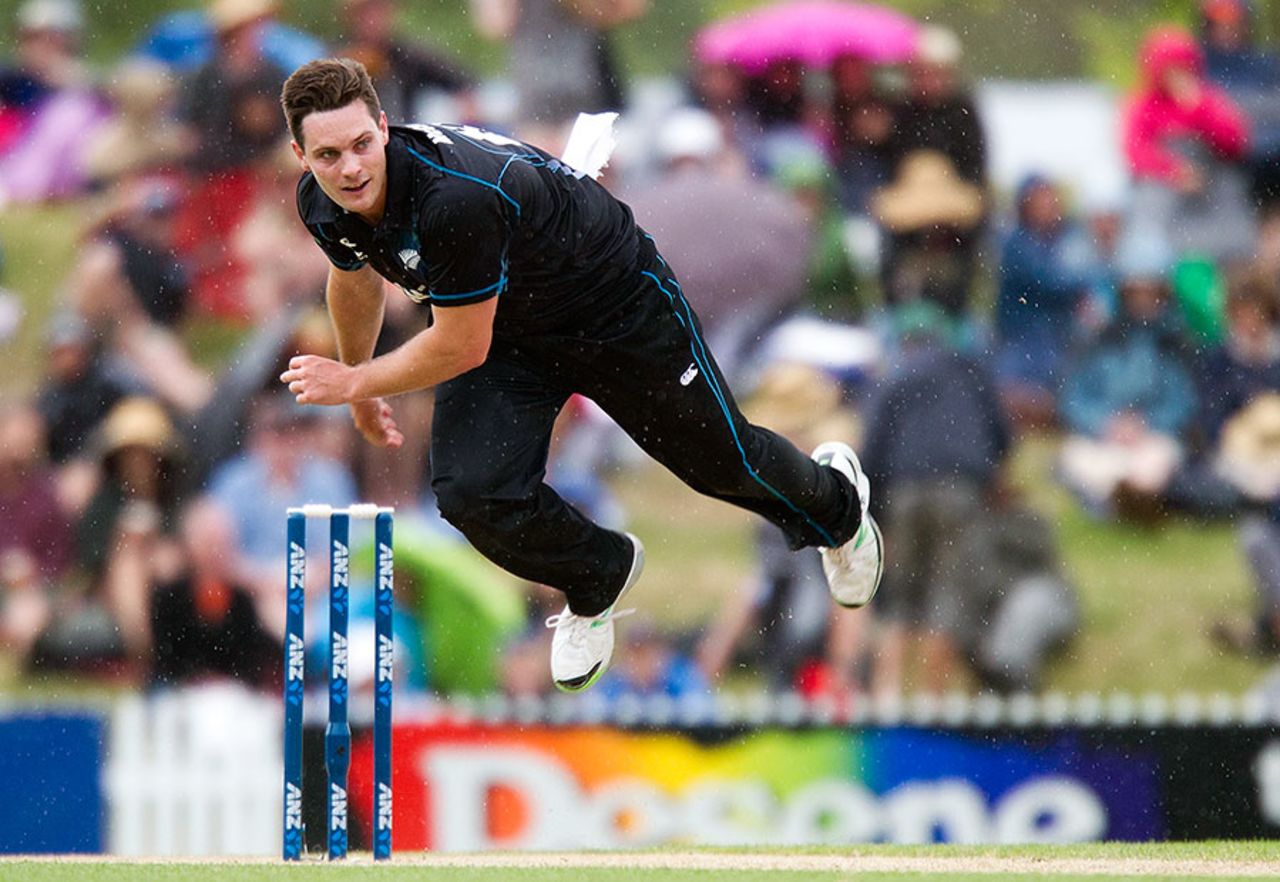 Rain stopped play during Mitchell McClenaghan's seventh over, New Zealand v West Indies, 4th ODI, Nelson, January 4, 2014