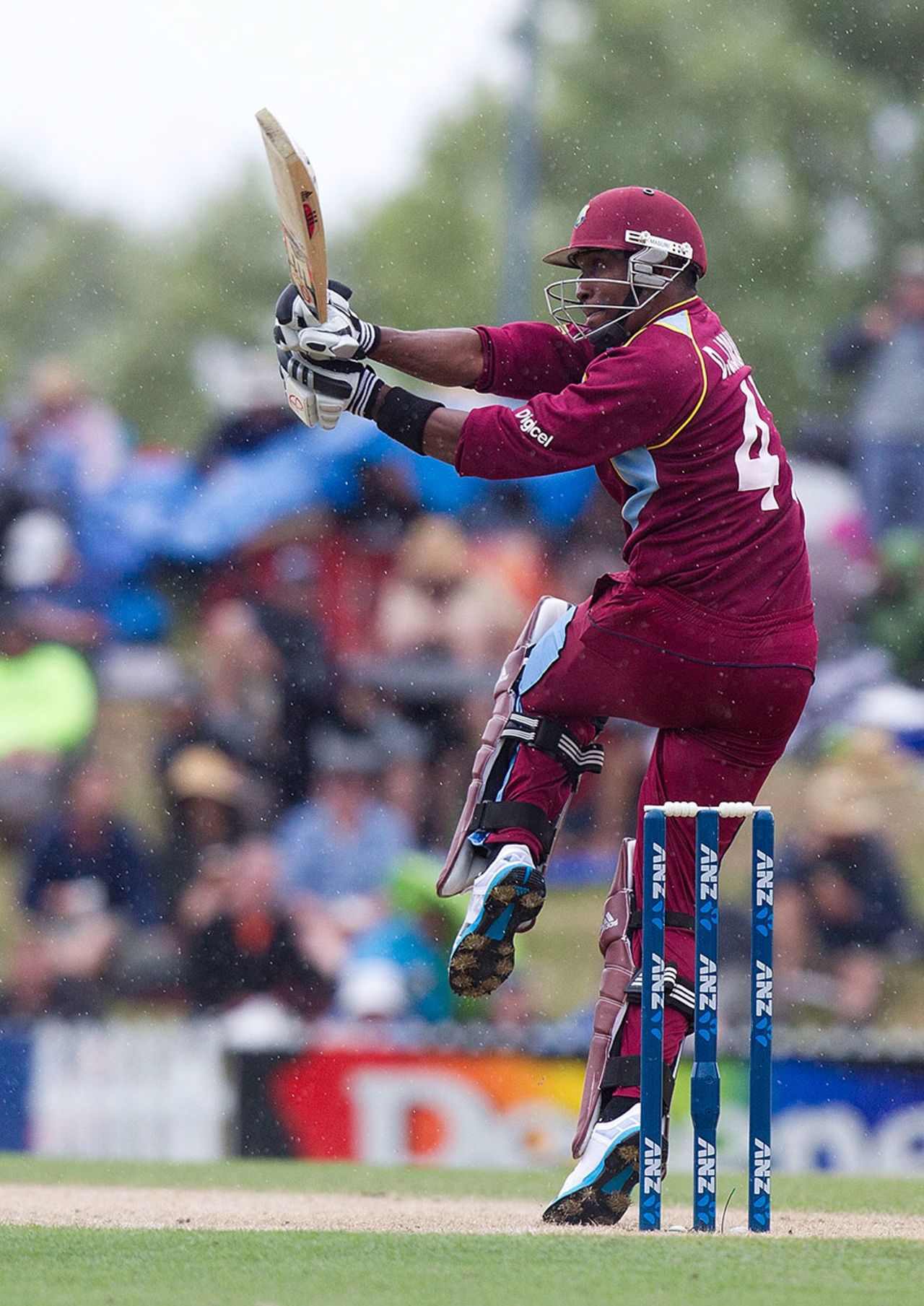 Dwayne Bravo hooks, New Zealand v West Indies, 4th ODI, Nelson, January 4, 2014