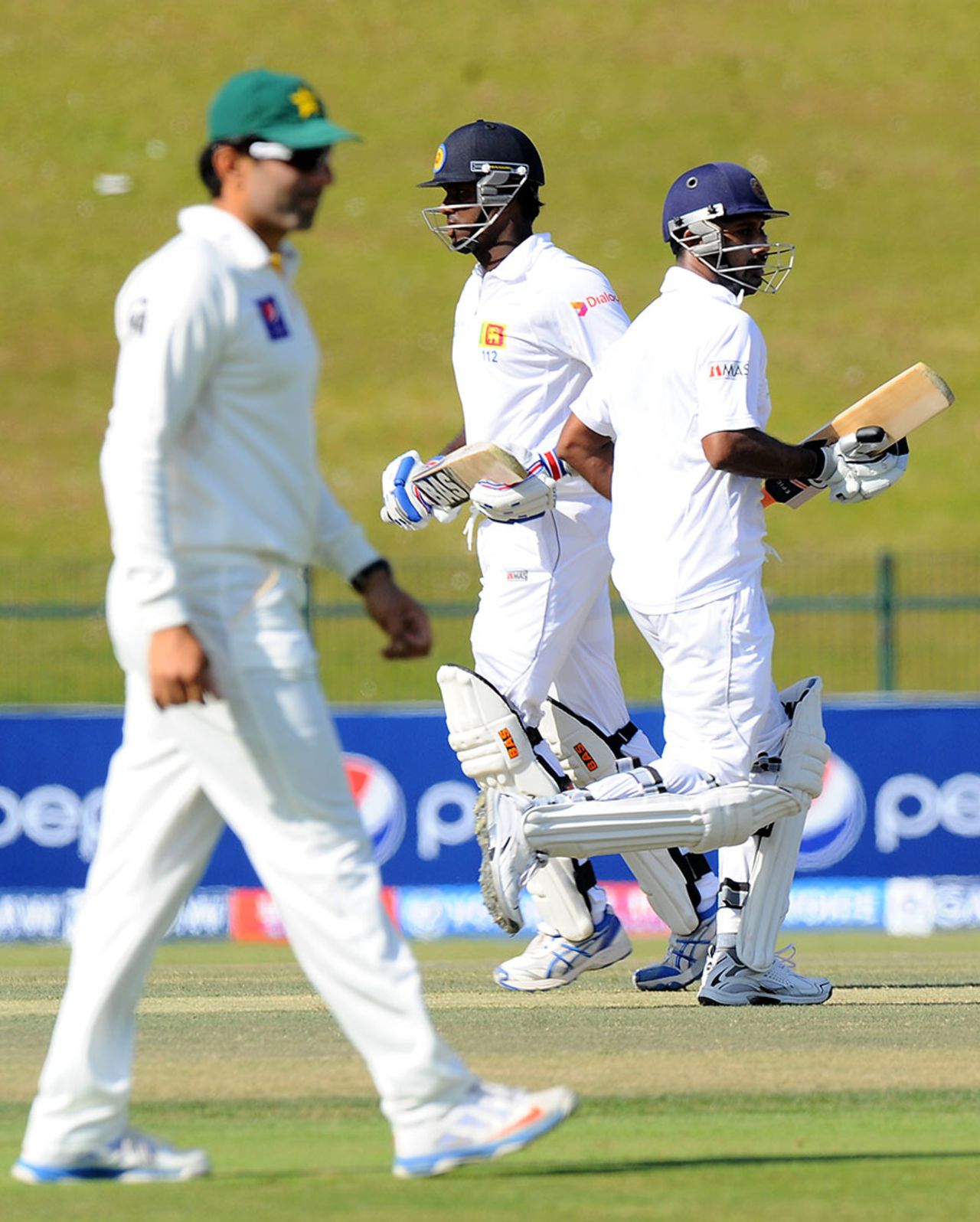 Angelo Mathews and Prasanna Jayawardene extended their partnership to an unbroken 156, Pakistan v Sri Lanka, 1st Test, Abu Dhabi, 5th day, January 4, 2014