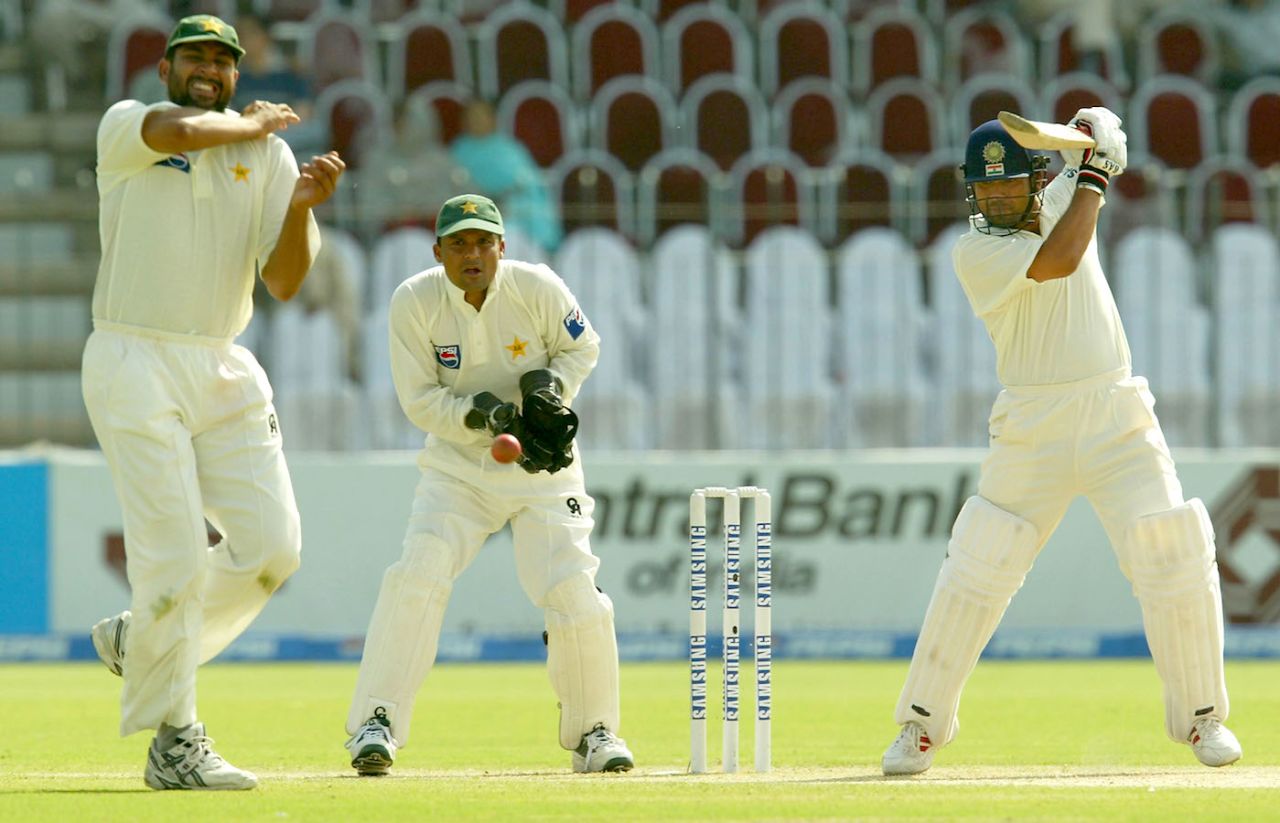 Sachin Tendulkar comes to the crease and displays ominous form, Pakistan v India, 1st Test, Multan, 1st day, March 28, 2004