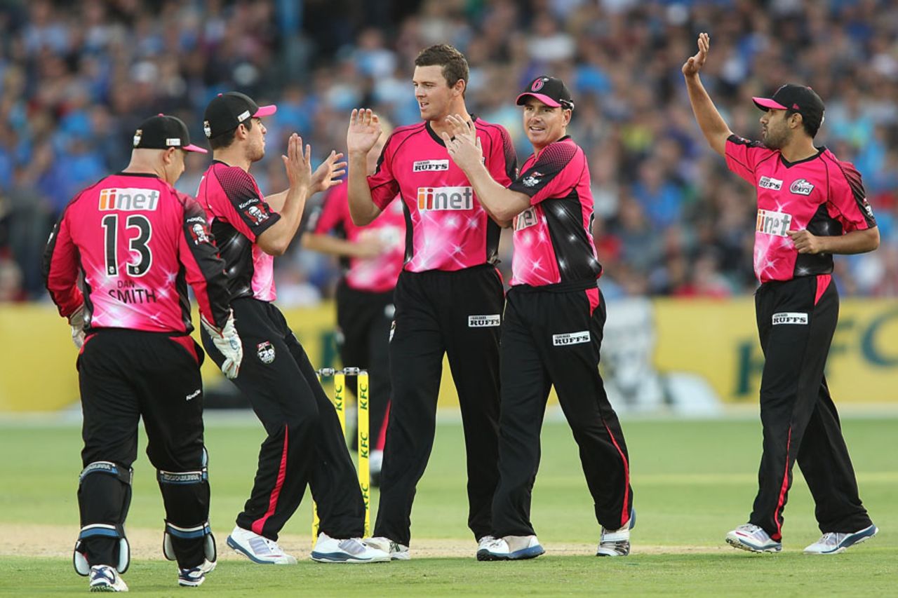 Josh Hazlewood picked up three wickets, Adelaide Strikers v Sydney Sixers, Big Bash League, Adelaide, January 5, 2014