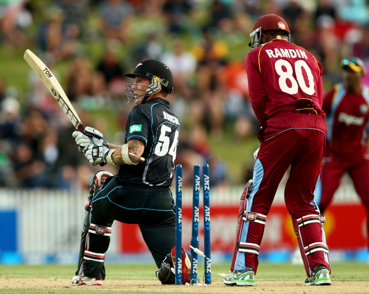 Luke Ronchi trod on his stumps, New Zealand v West Indies, 5th ODI, Hamilton, January 8, 2013