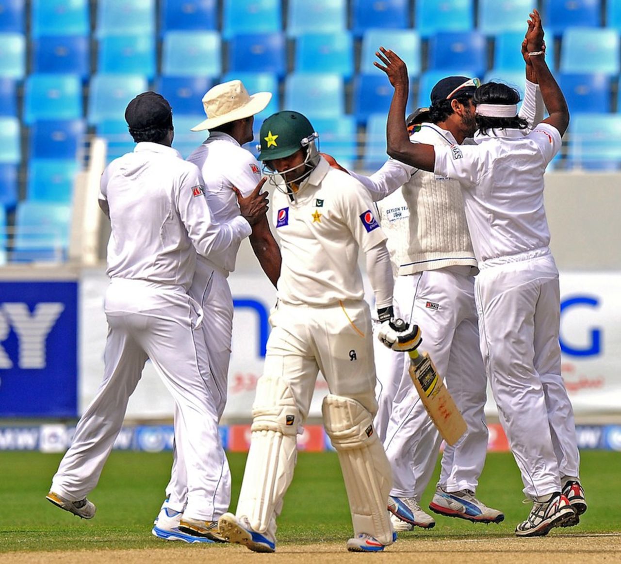 Mohammad Hafeez was dismissed early in the second session, Pakistan v Sri Lanka, 2nd Test, Dubai, 3rd day, January 10, 2014