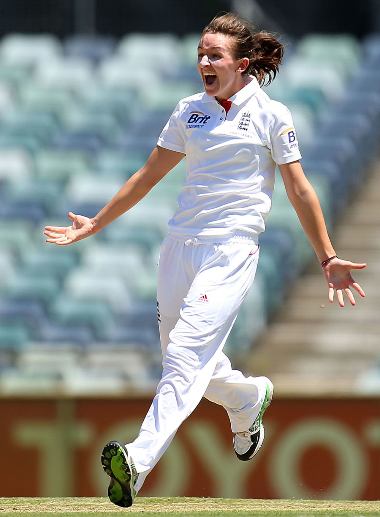 Debutant Kate Cross is thrilled after picking up a wicket, Australia v England, Only women's Test, Perth, 2nd day, January 11, 2013