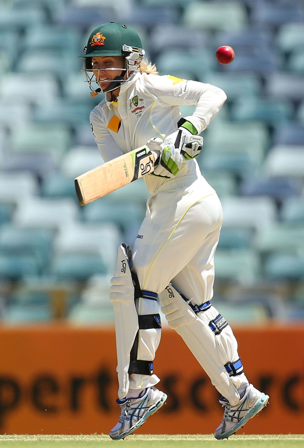 Jodie Fields battled for 43, Australia v England, Only women's Test, Perth, 2nd day, January 11, 2013