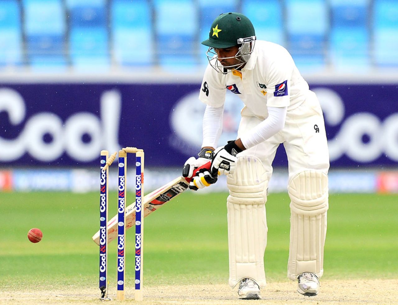 Bilawal Bhatti is bowled, Pakistan v Sri Lanka, 2nd Test, Dubai, 4th day, January 11, 2014