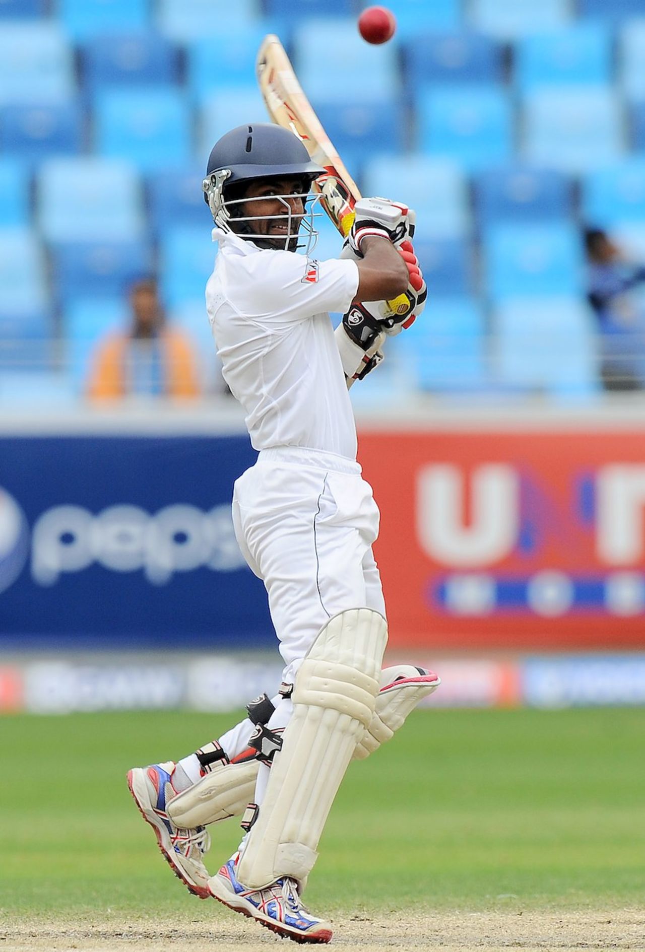 Kaushal Silva cuts, Pakistan v Sri Lanka, 2nd Test, Dubai, 5th day, January 12, 2014