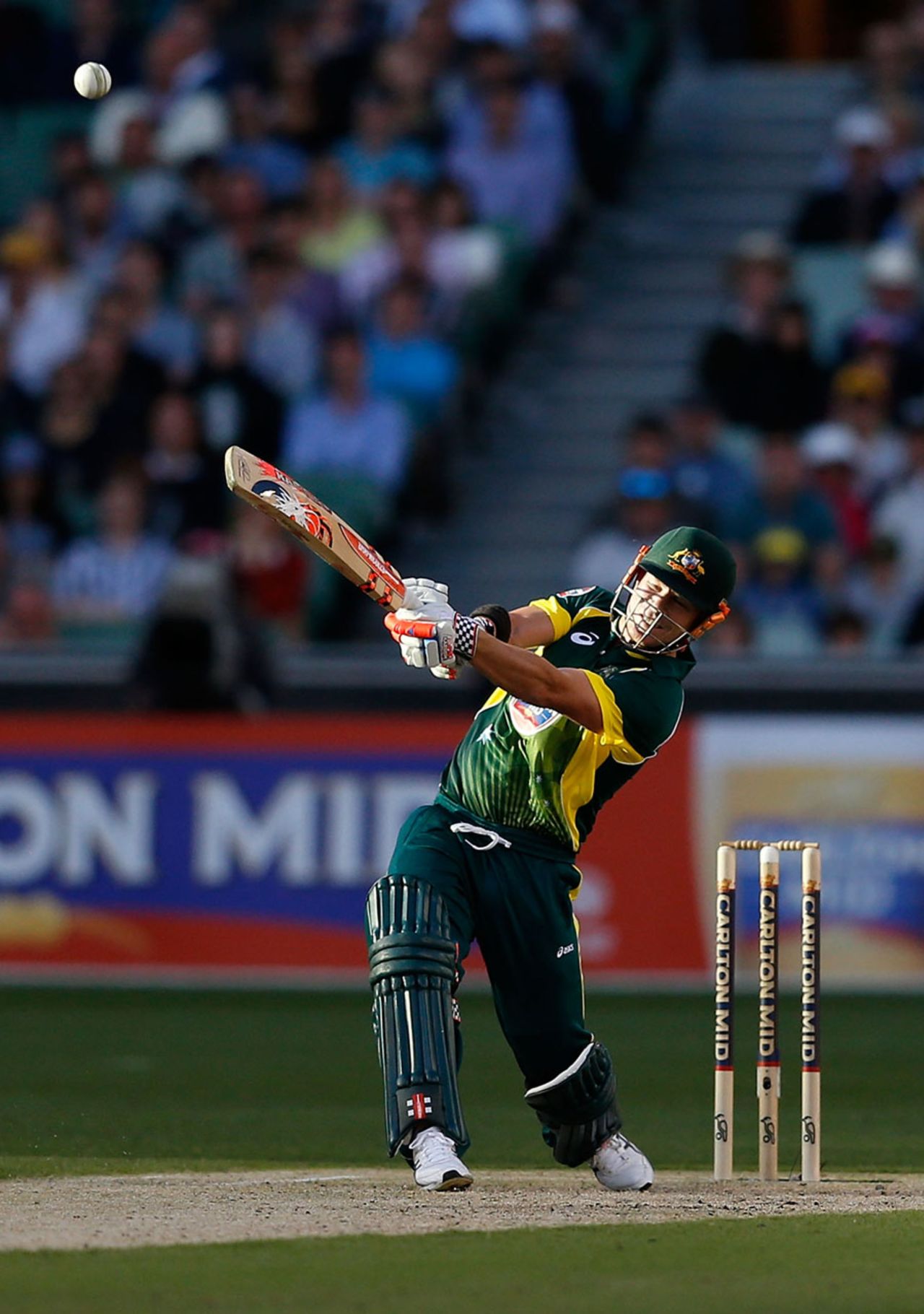 David Warner launches one down the ground, Australia v England, 1st ODI, Melbourne, January 12, 2014