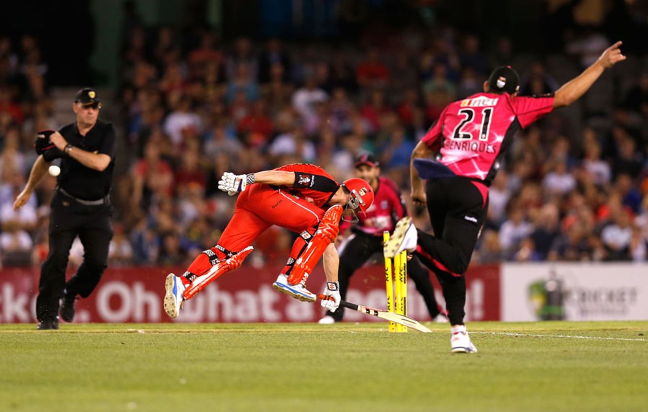 Dan Harris was run-out for 20, Renegades v Sixers, Big Bash League 2013-14, Melbourne, January 18, 2014