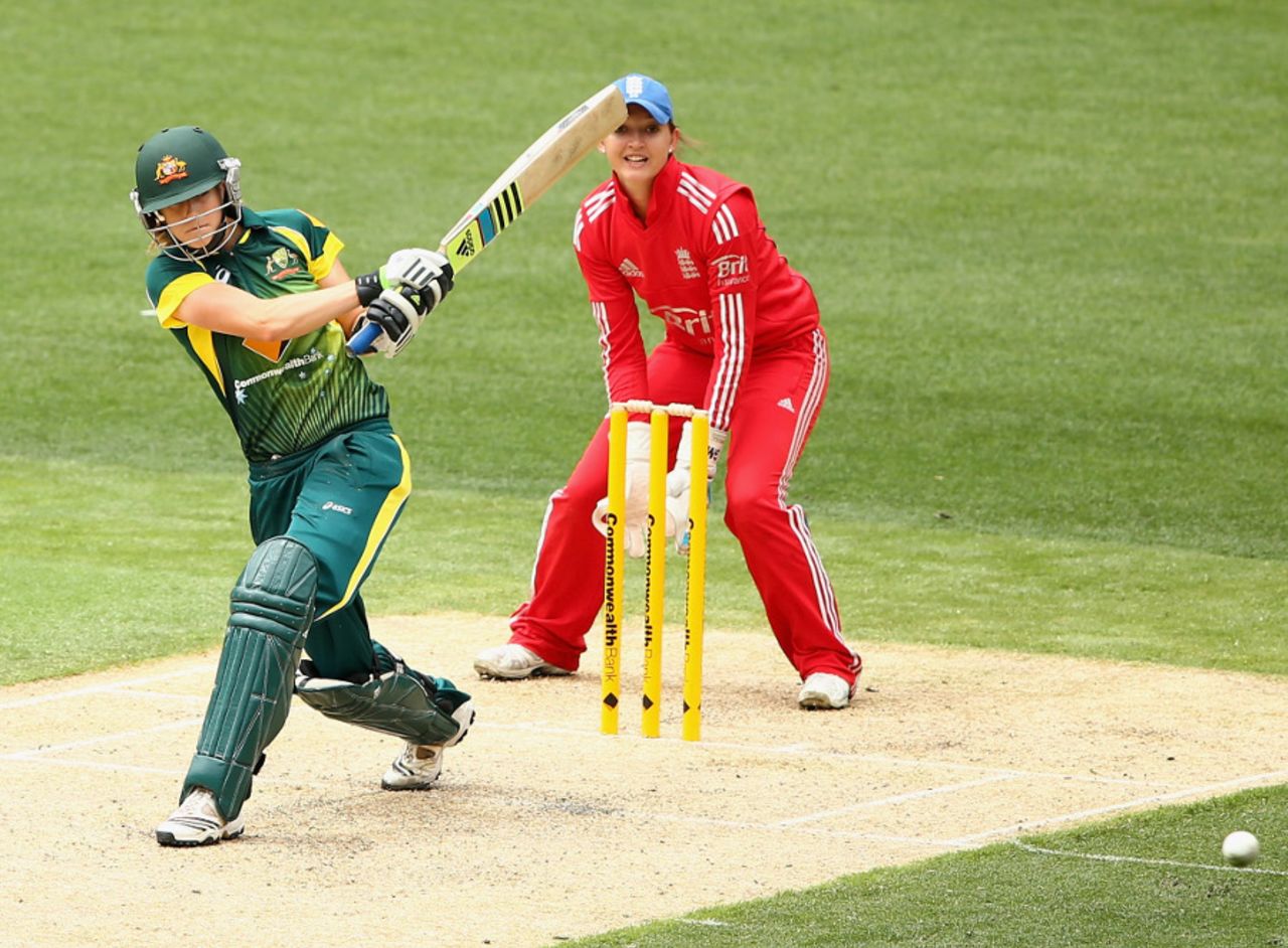 Ellyse Perry hit 65 to help Australia over 200, Australia v England, 1st ODI, Melbourne, January 19, 2014