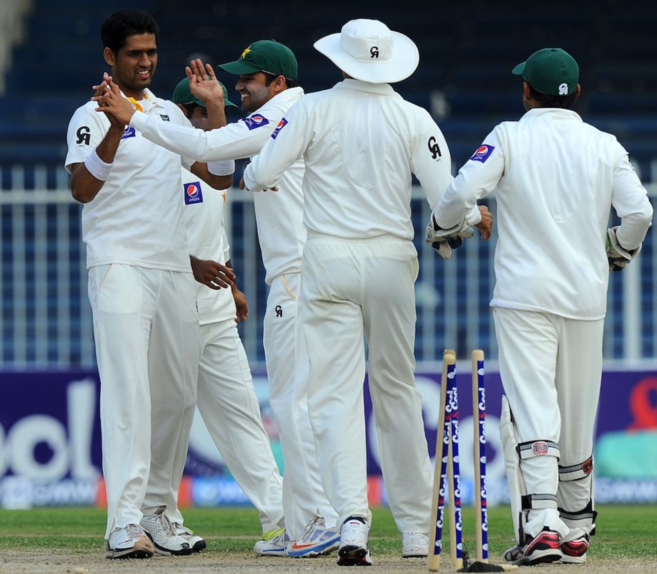 Mohammad Talha celebrates Dimuth Karunaratne's wicket, Pakistan v Sri Lanka, 3rd Test, Sharjah, 4th day, January 19, 2014