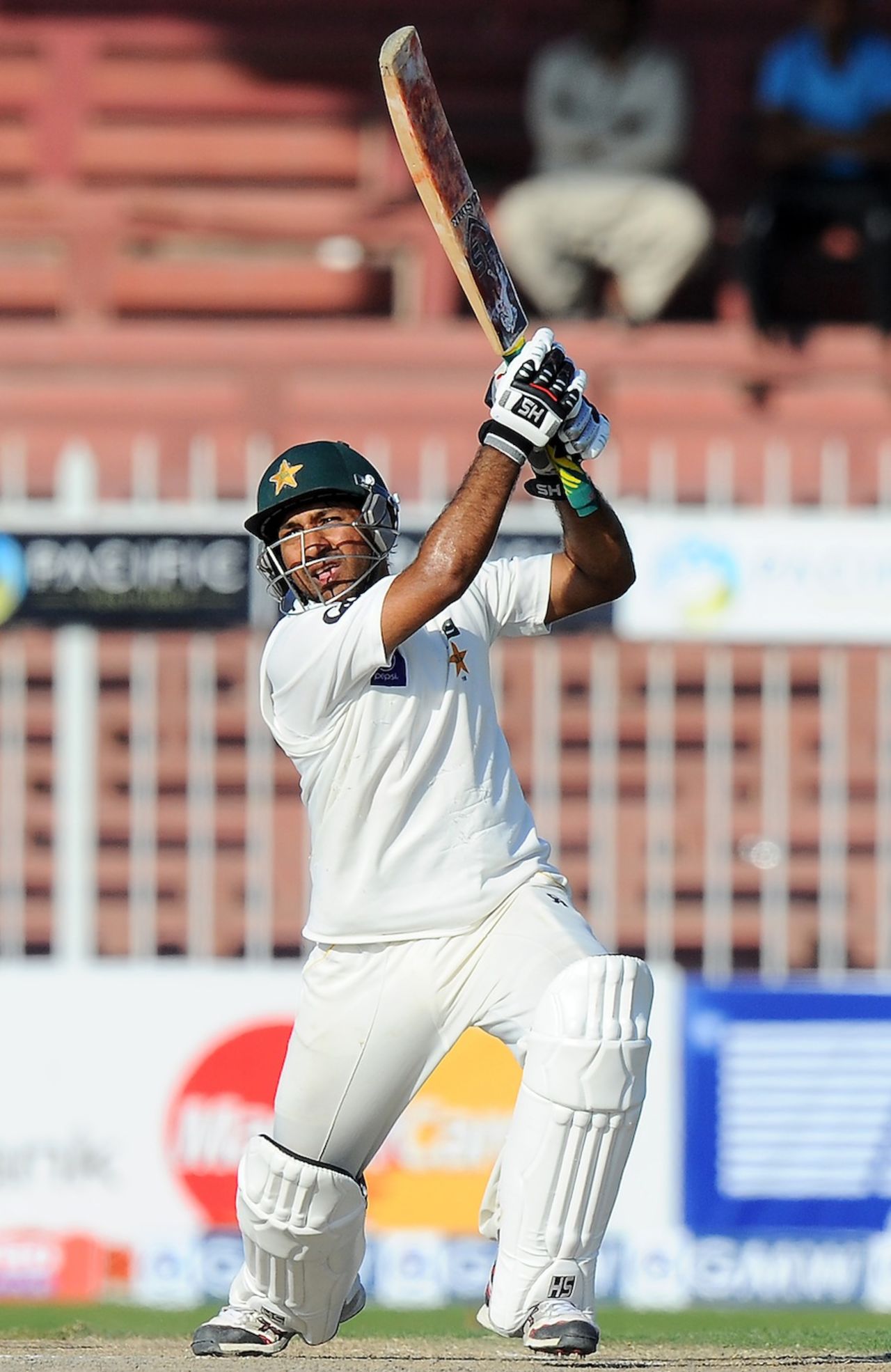 Sarfraz Ahmed played a few attacking shots in his 46-ball 48, Pakistan v Sri Lanka, 3rd Test, Sharjah, 5th day, January 20, 2014