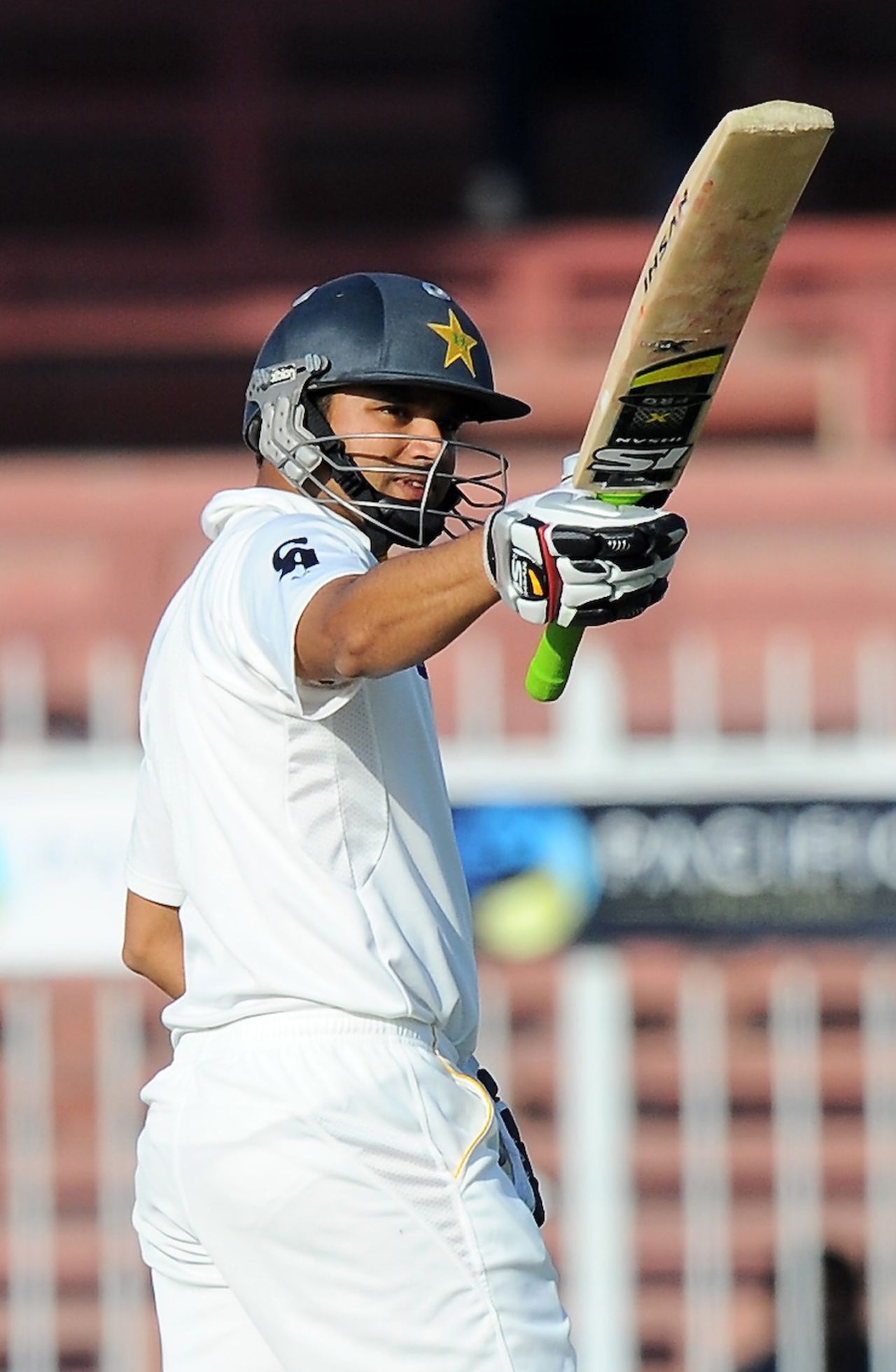 Azhar Ali acknowledges the applause after his fifty, Pakistan v Sri Lanka, 3rd Test, Sharjah, 5th day, January 20, 2014