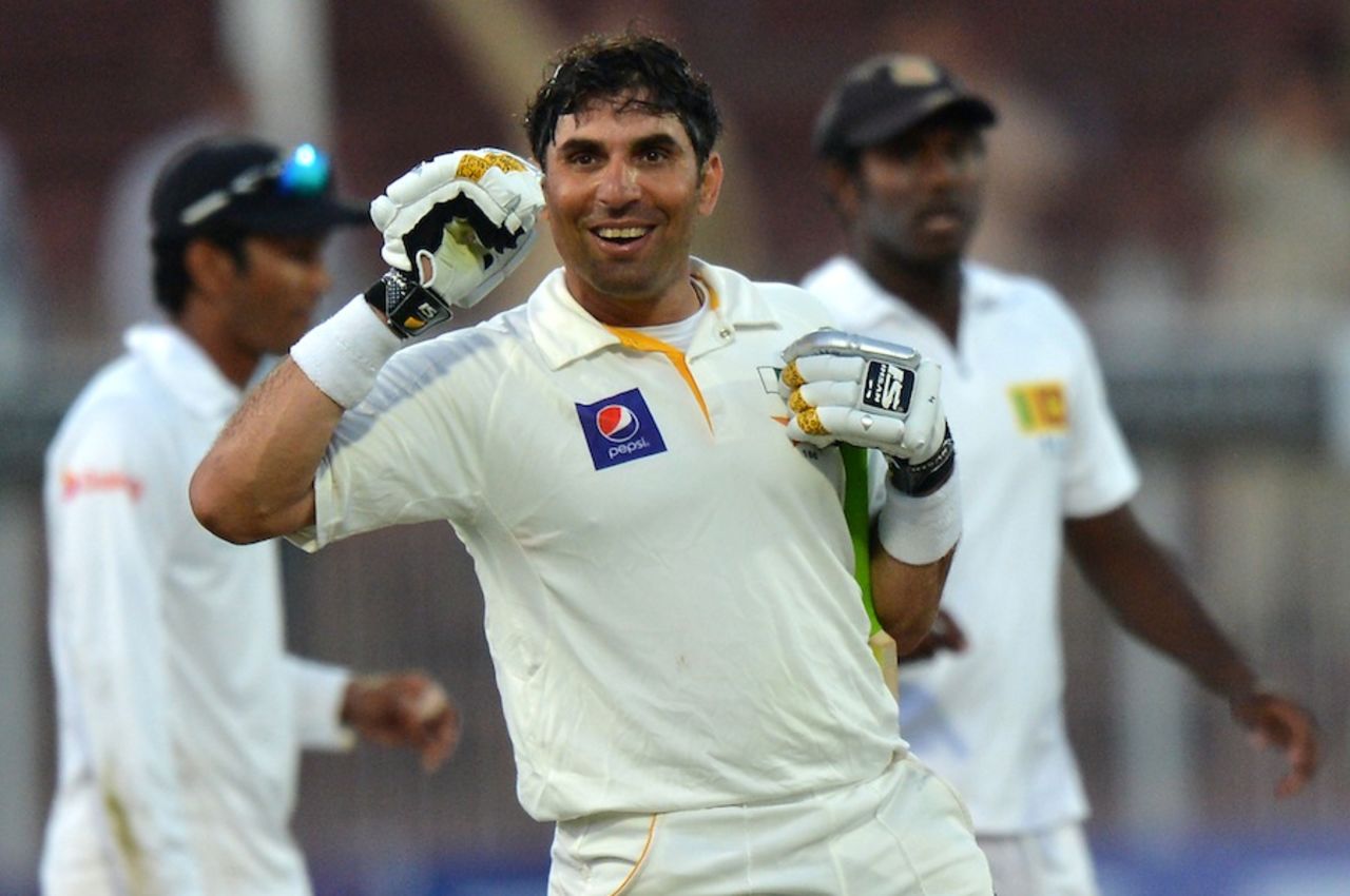 Misbah-ul-Haq gestures to the dressing room after the win, Pakistan v Sri Lanka, 3rd Test, Sharjah, 5th day, January 20, 2014