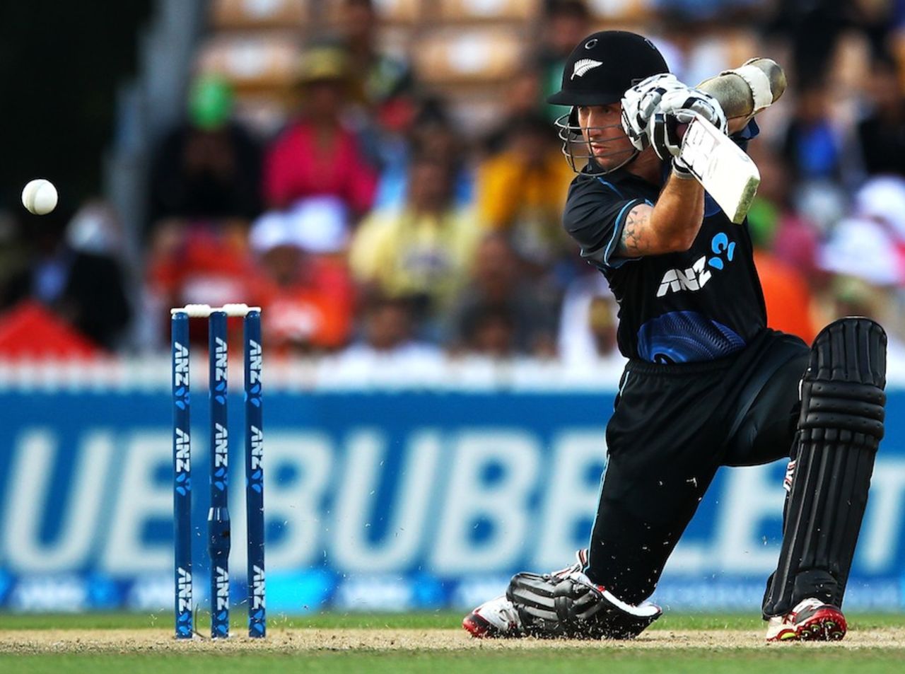Luke Ronchi square drives , New Zealand v India, 2nd ODI, Hamilton, January 22, 2014