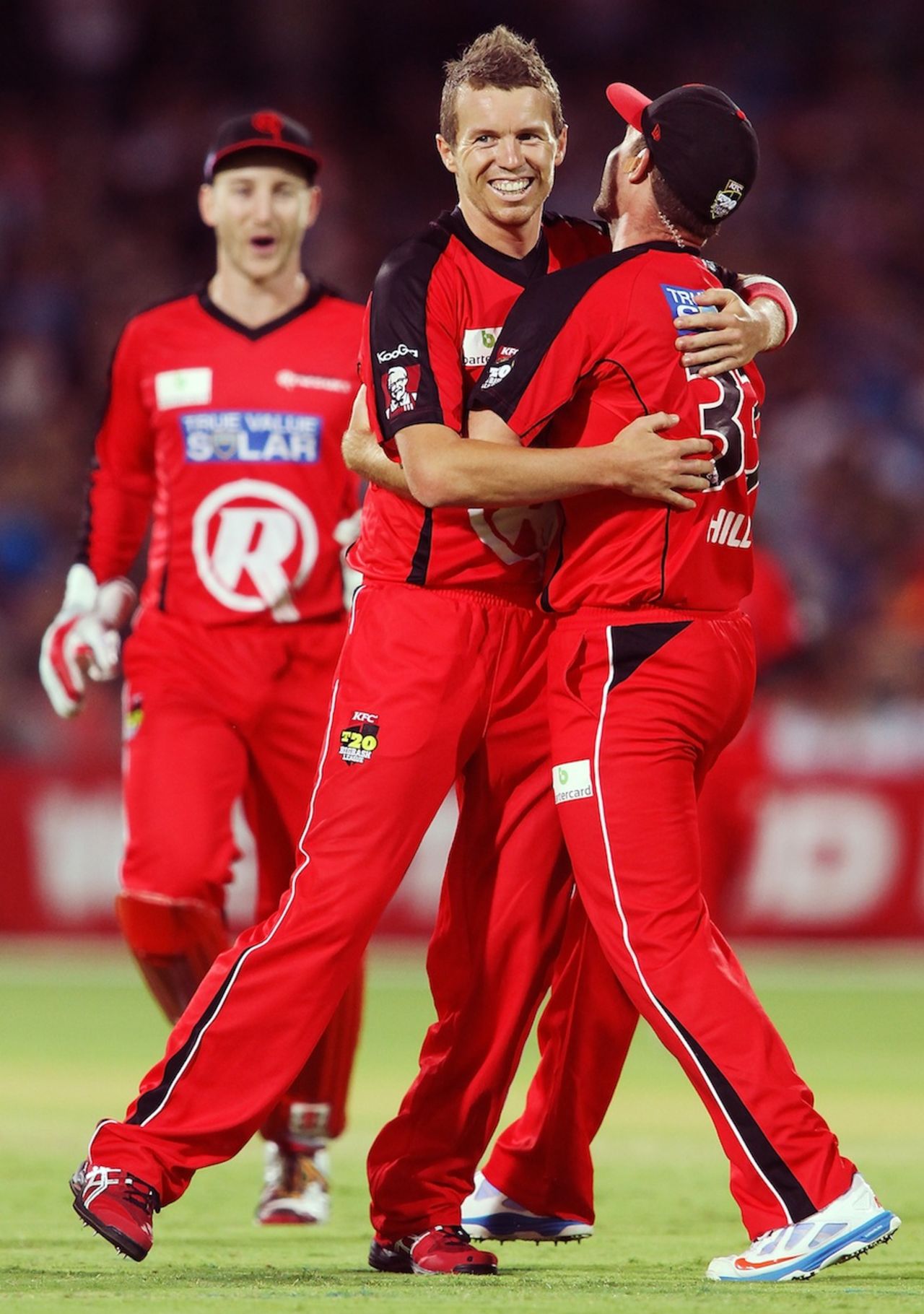 Peter Siddle took three wickets in four overs, Adelaide Strikers v Melbourne Renegades, Big Bash League, Adelaide, January 22, 2014